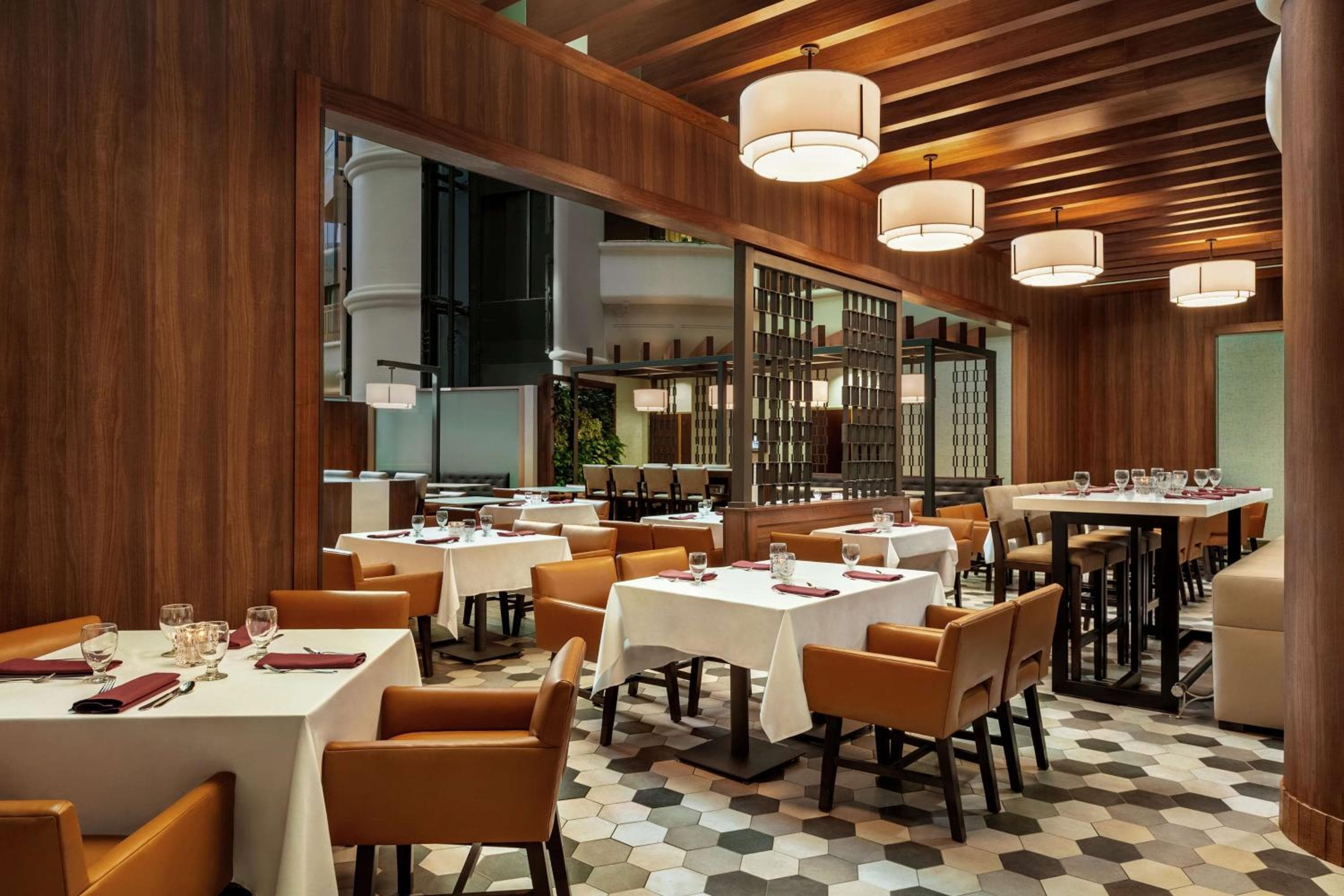 Embassy Suites by Hilton Centro de Convenciones Las Vegas — 8