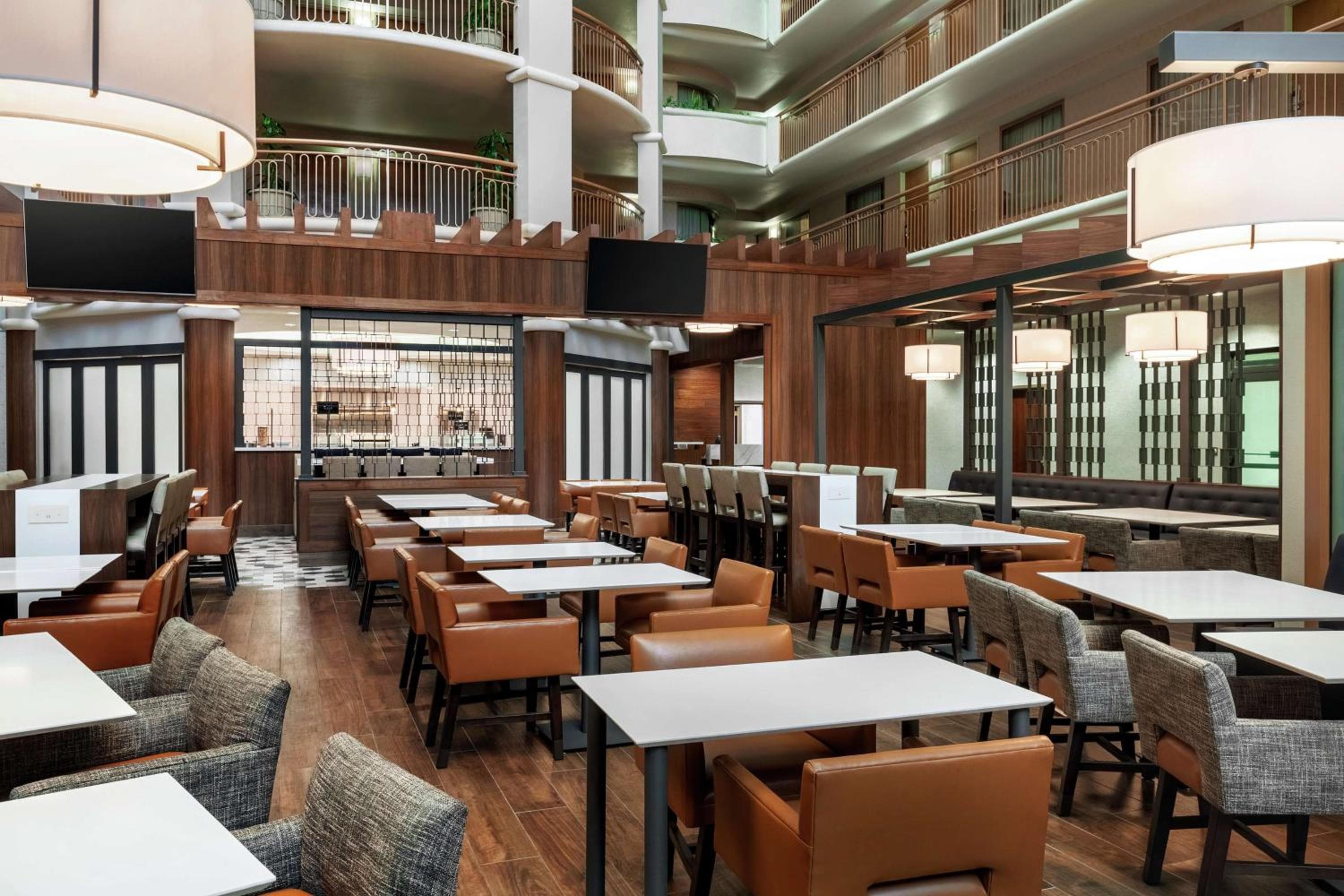 Embassy Suites by Hilton Centro de Convenciones Las Vegas — 10