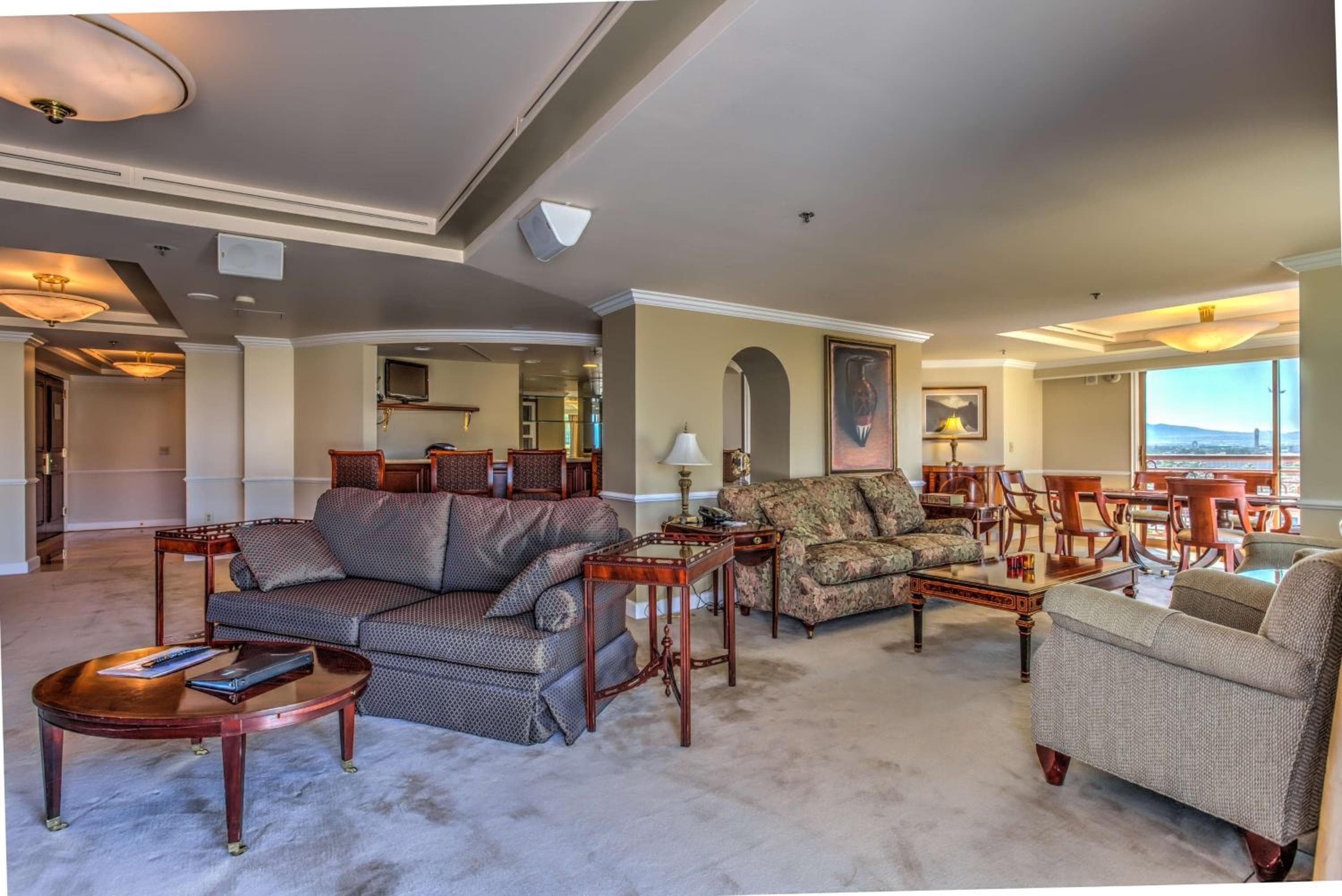 Embassy Suites by Hilton Centro de Convenciones Las Vegas — 23
