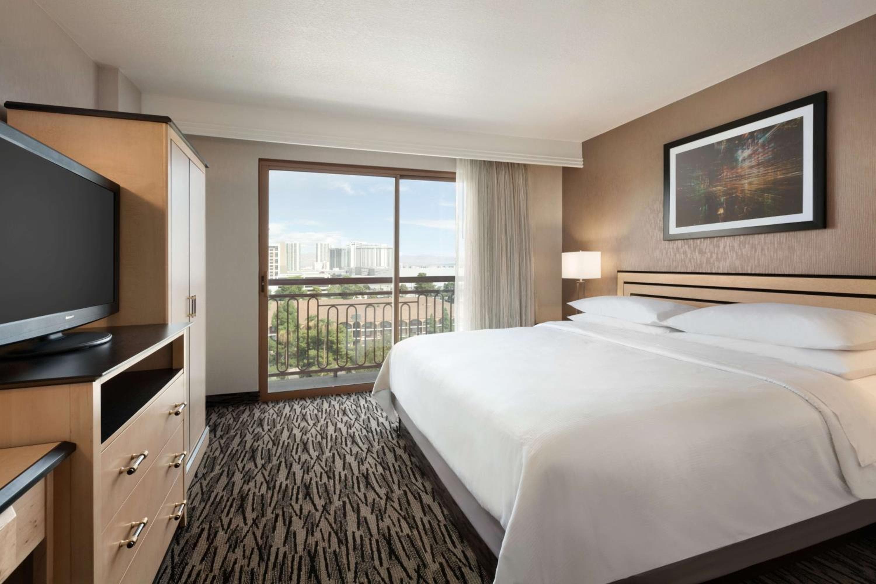 Embassy Suites by Hilton Convention Center Las Vegas — 6