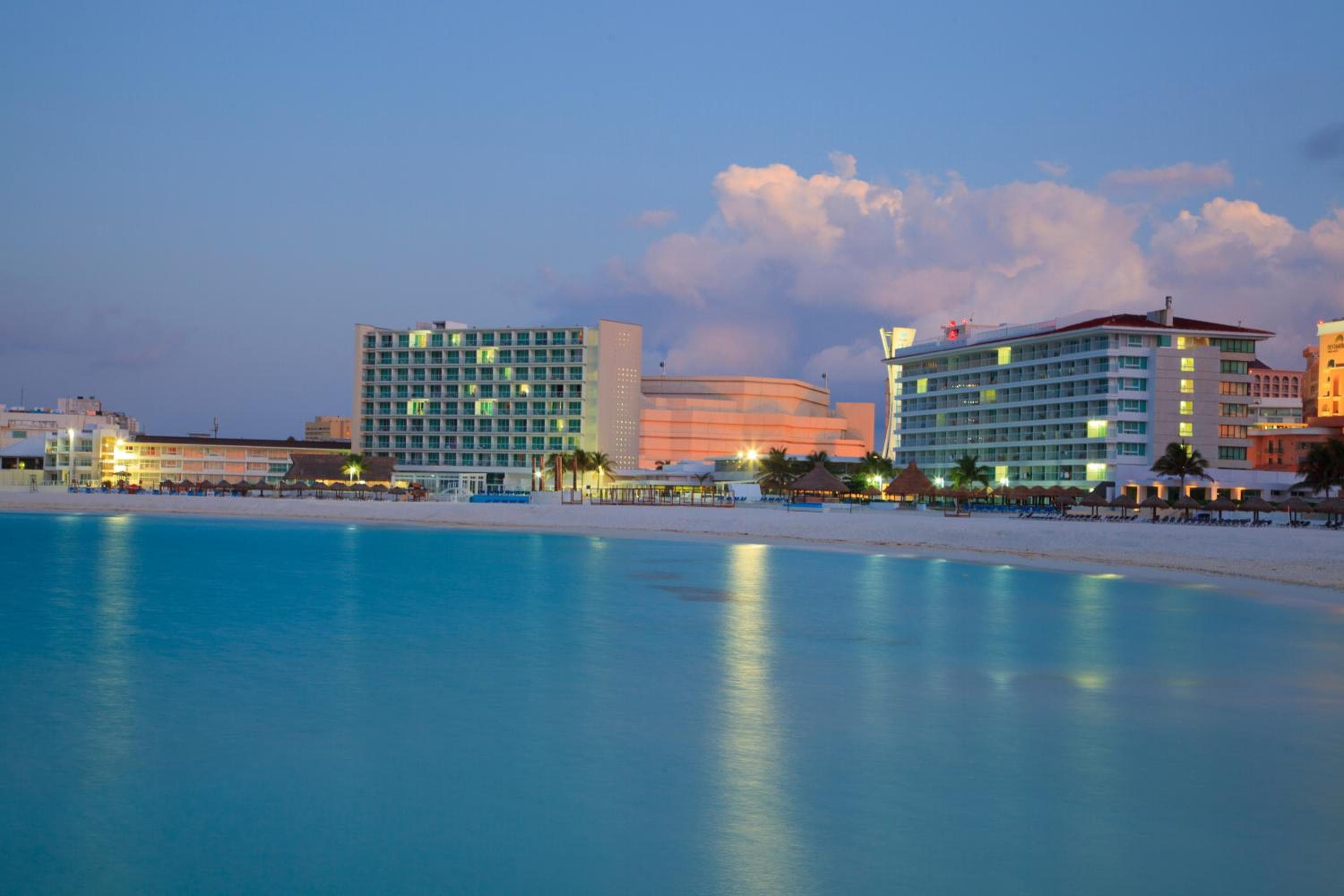Krystal Cancun — 2
