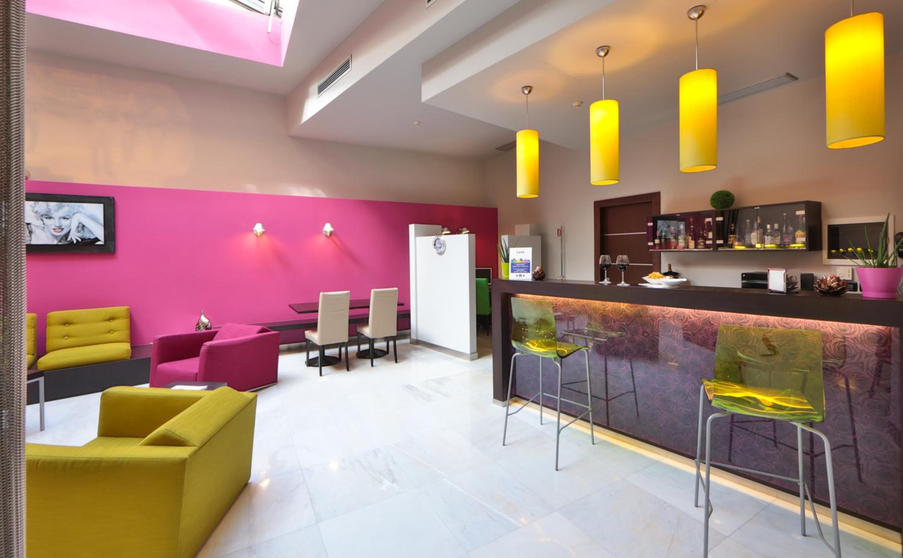 Best Western Cinemusic Hotel — 29