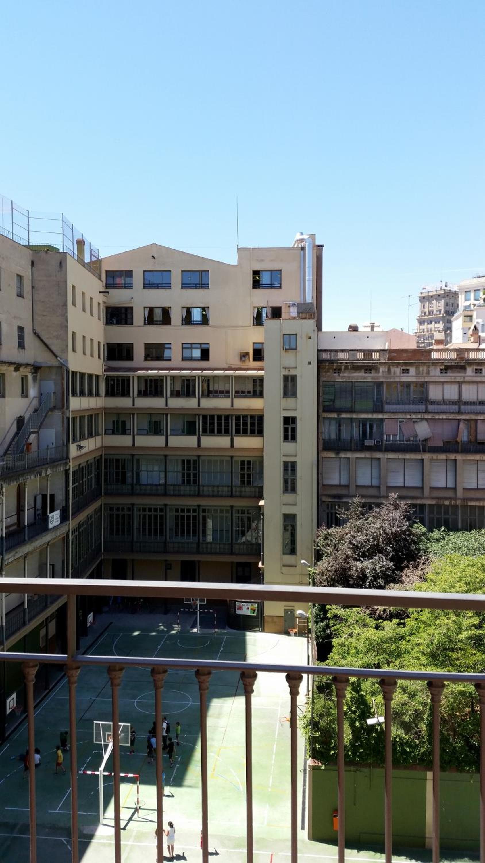 Hotel Ámbito Barcelona — 8