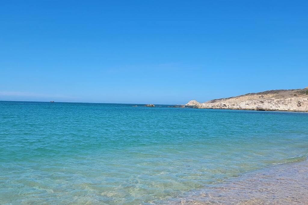 Sea view, king-size bed, wheelchair access — 9