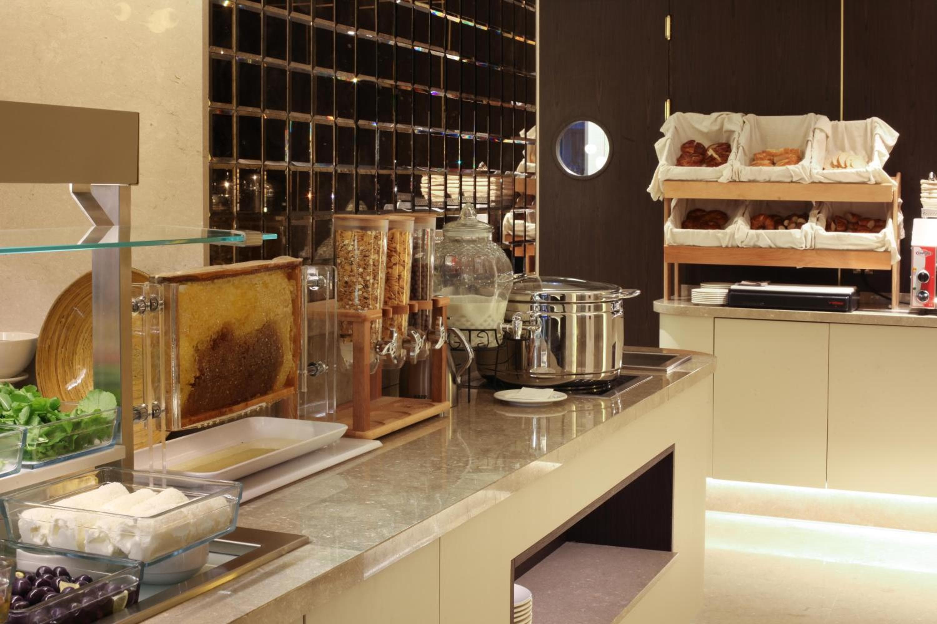 Bentley Hotel Bosphorus - Special Class — 11