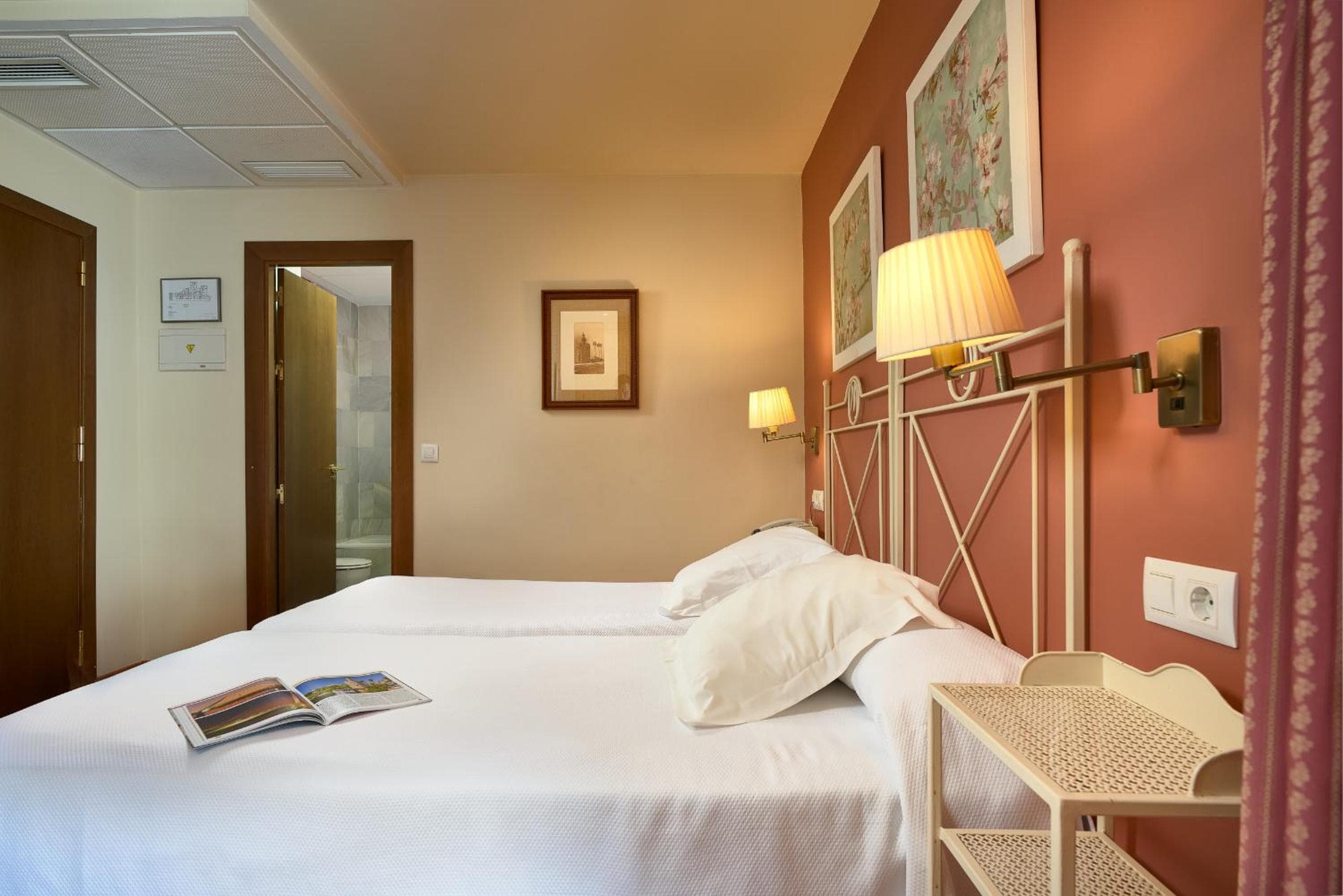 Hotel Murillo — 12