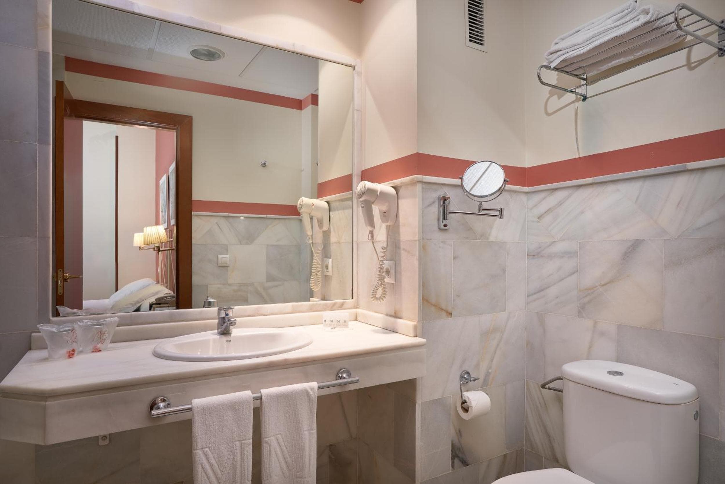 Hotel Murillo — 17