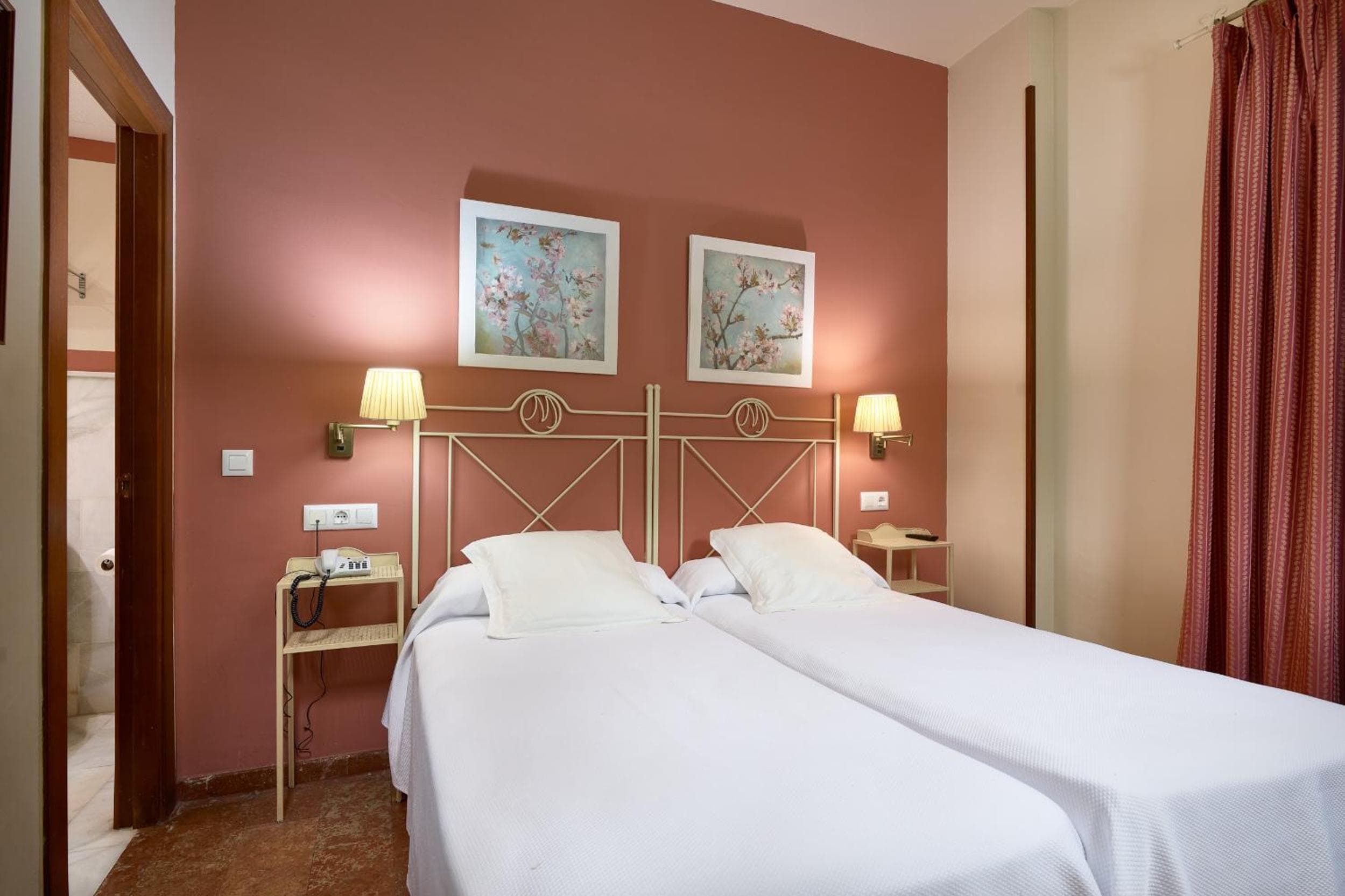 Hotel Murillo — 10