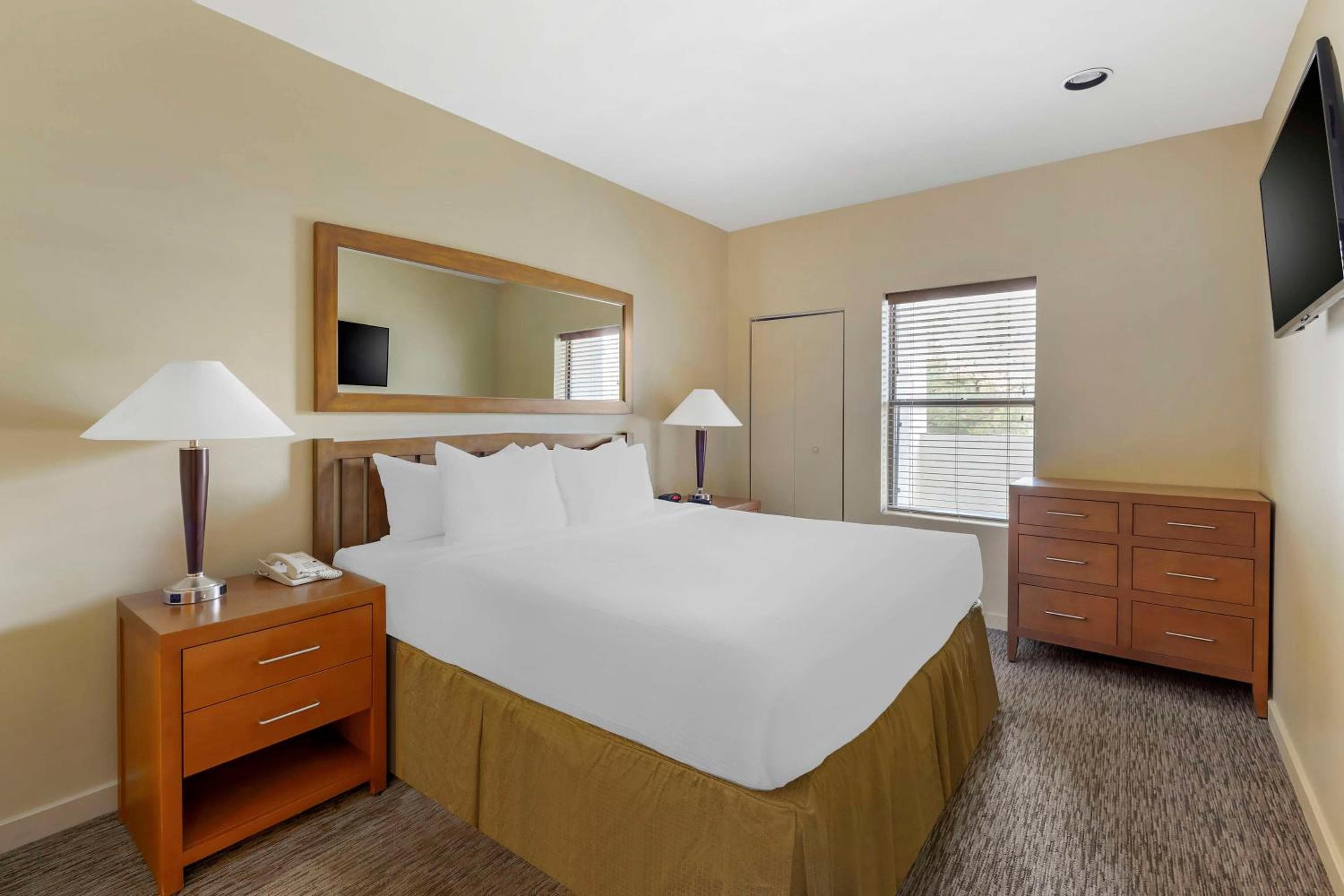 Hilton Vacation Club Cancun Resort Las Vegas — 14
