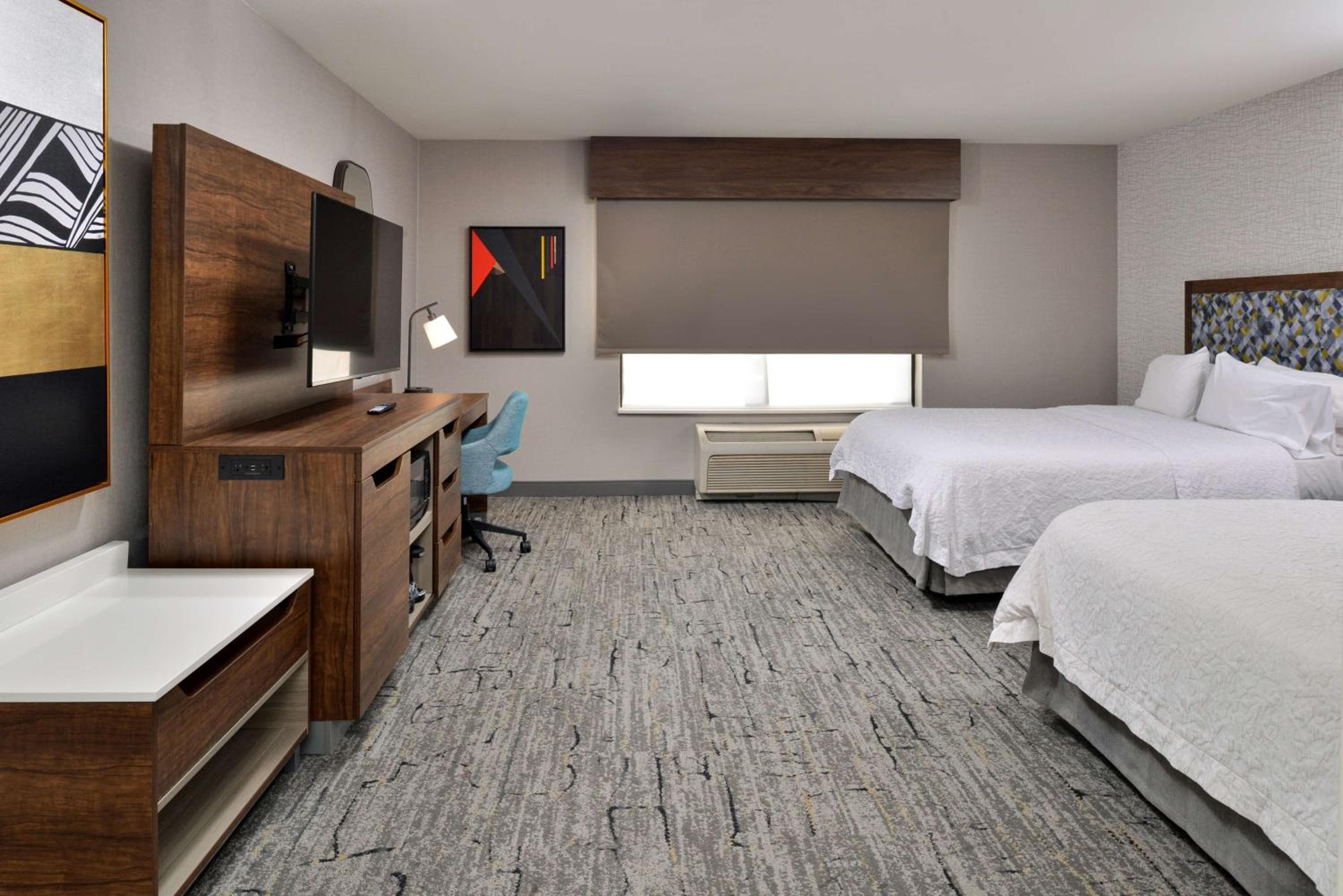 Hampton Inn & Suites Las Vegas Airport — 16