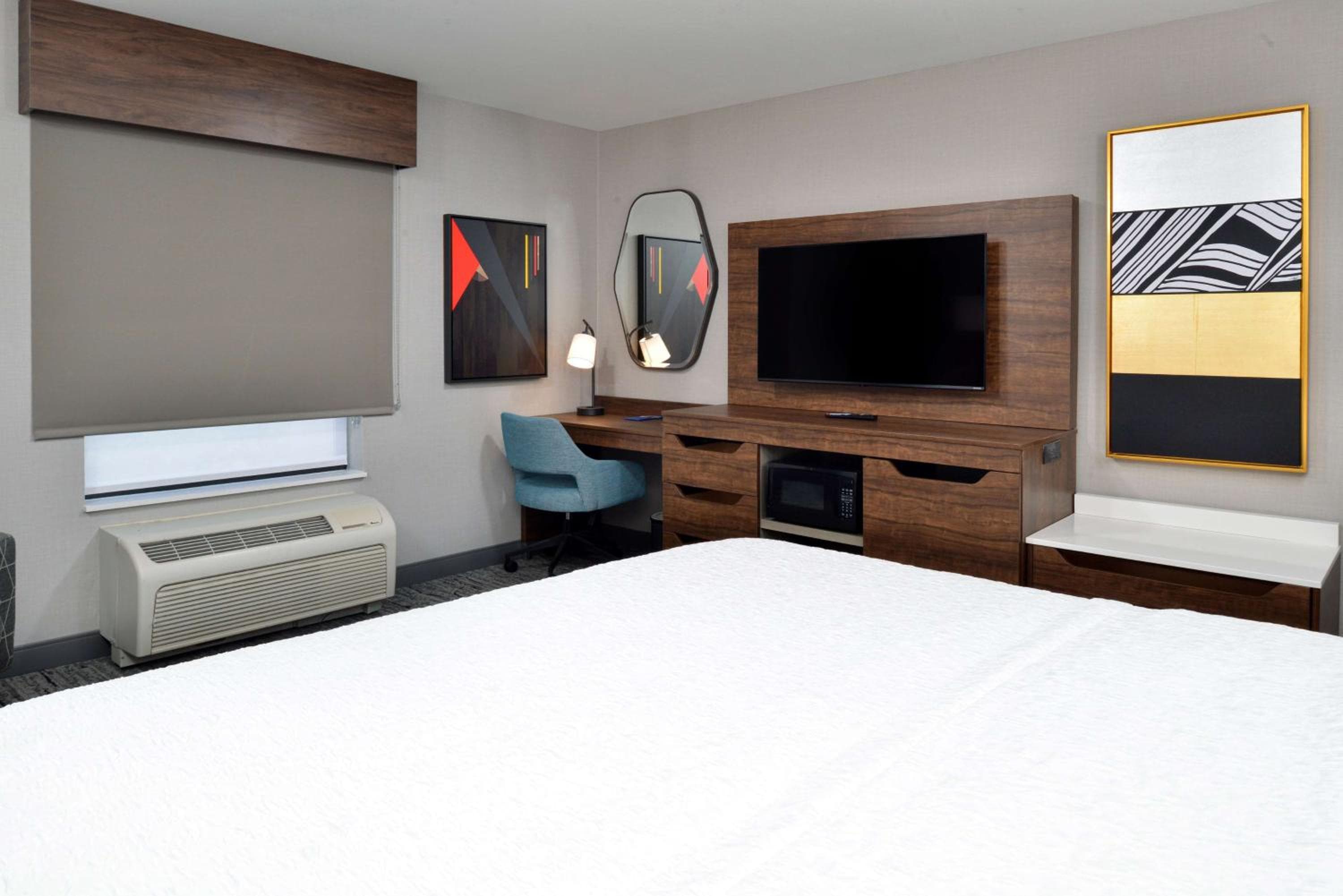 Hampton Inn & Suites Las Vegas Airport — 21