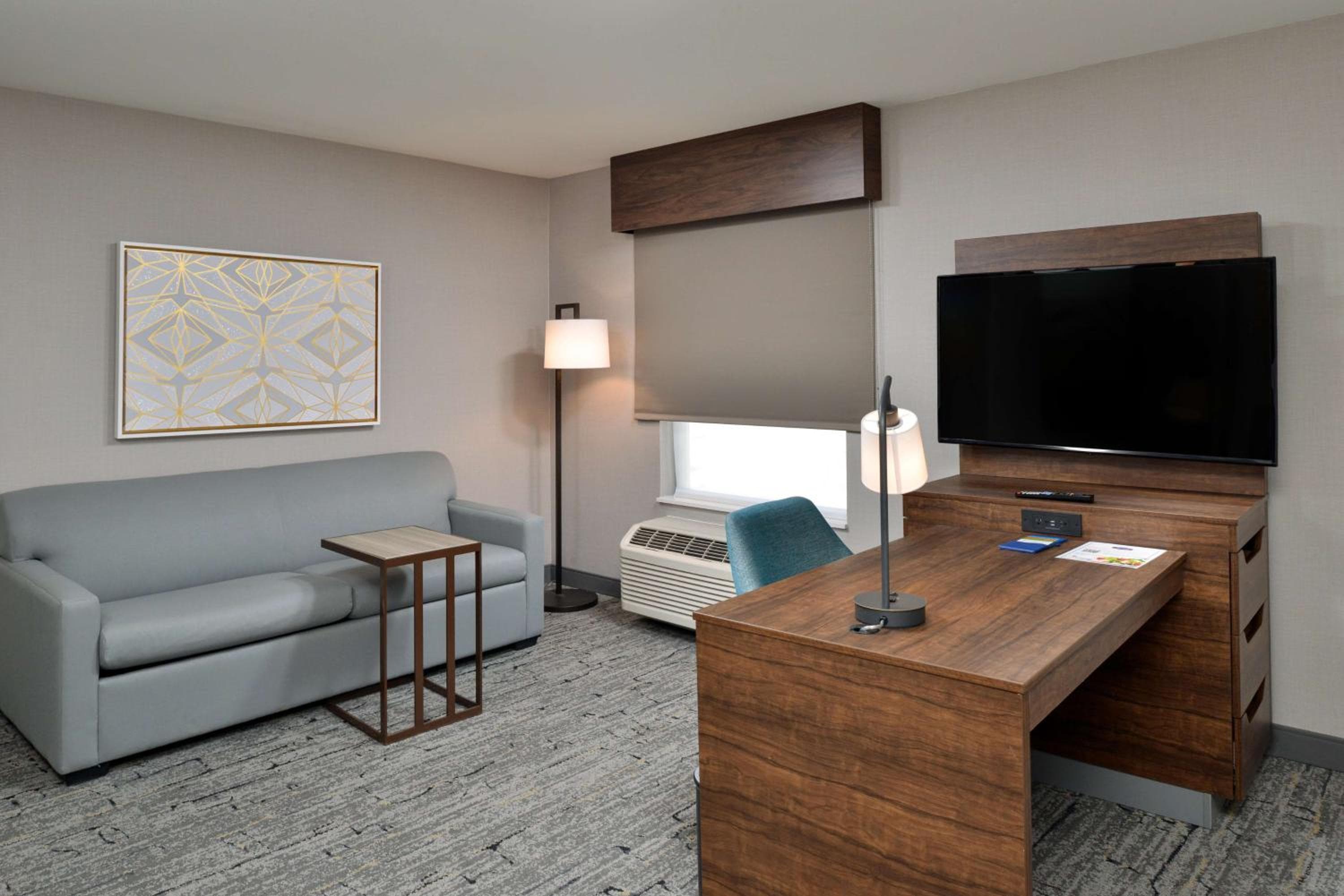 Hampton Inn & Suites Las Vegas Airport — 27