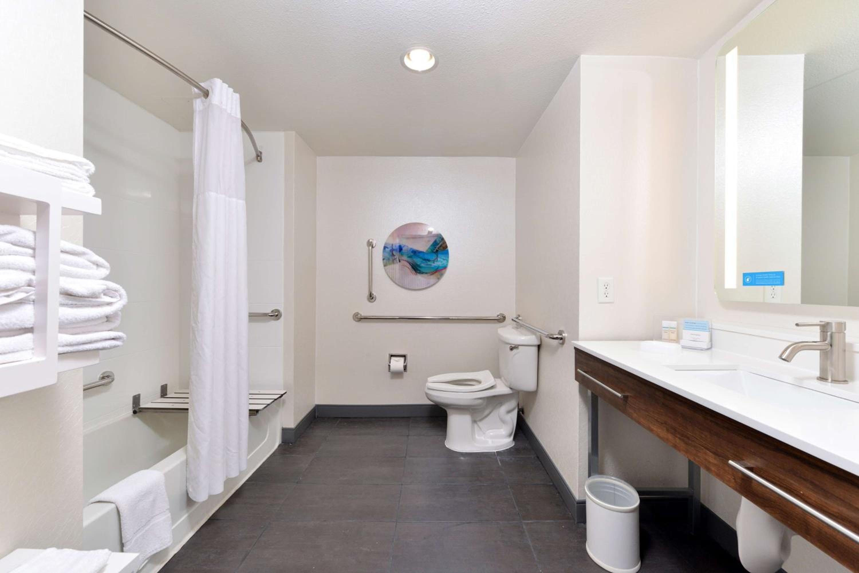 Hampton Inn & Suites Las Vegas Airport — 20