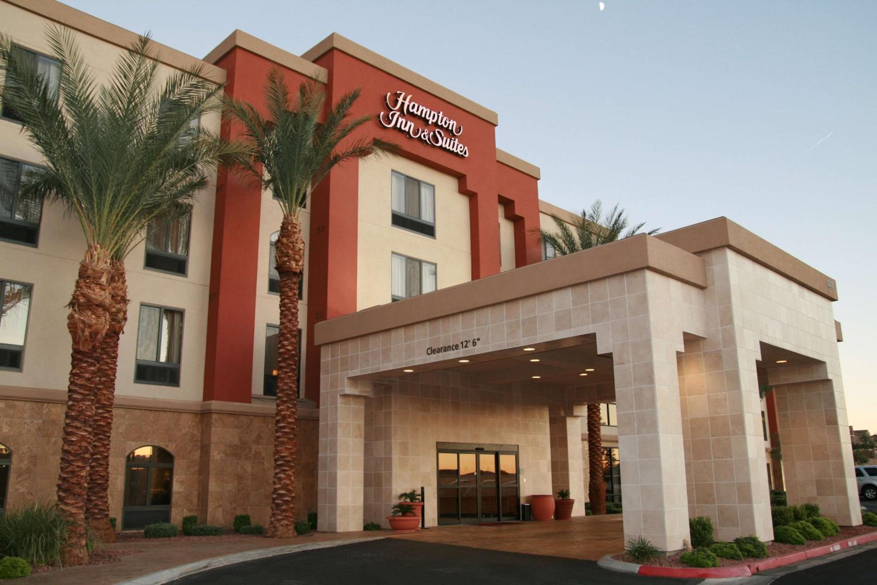 Hampton Inn & Suites Las Vegas Sur — 1