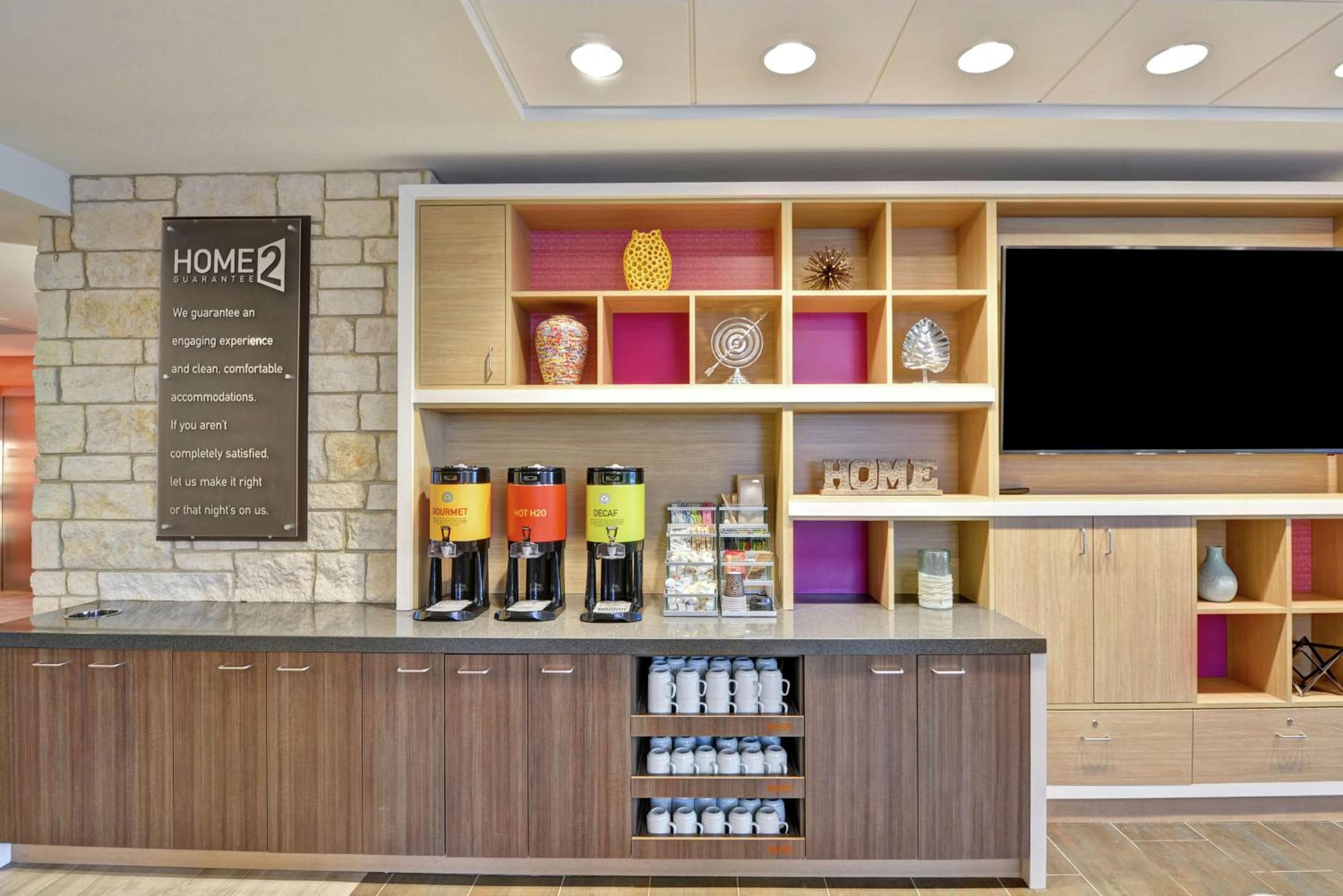 Home2 Suites By Hilton Las Vegas Strip Sur — 5