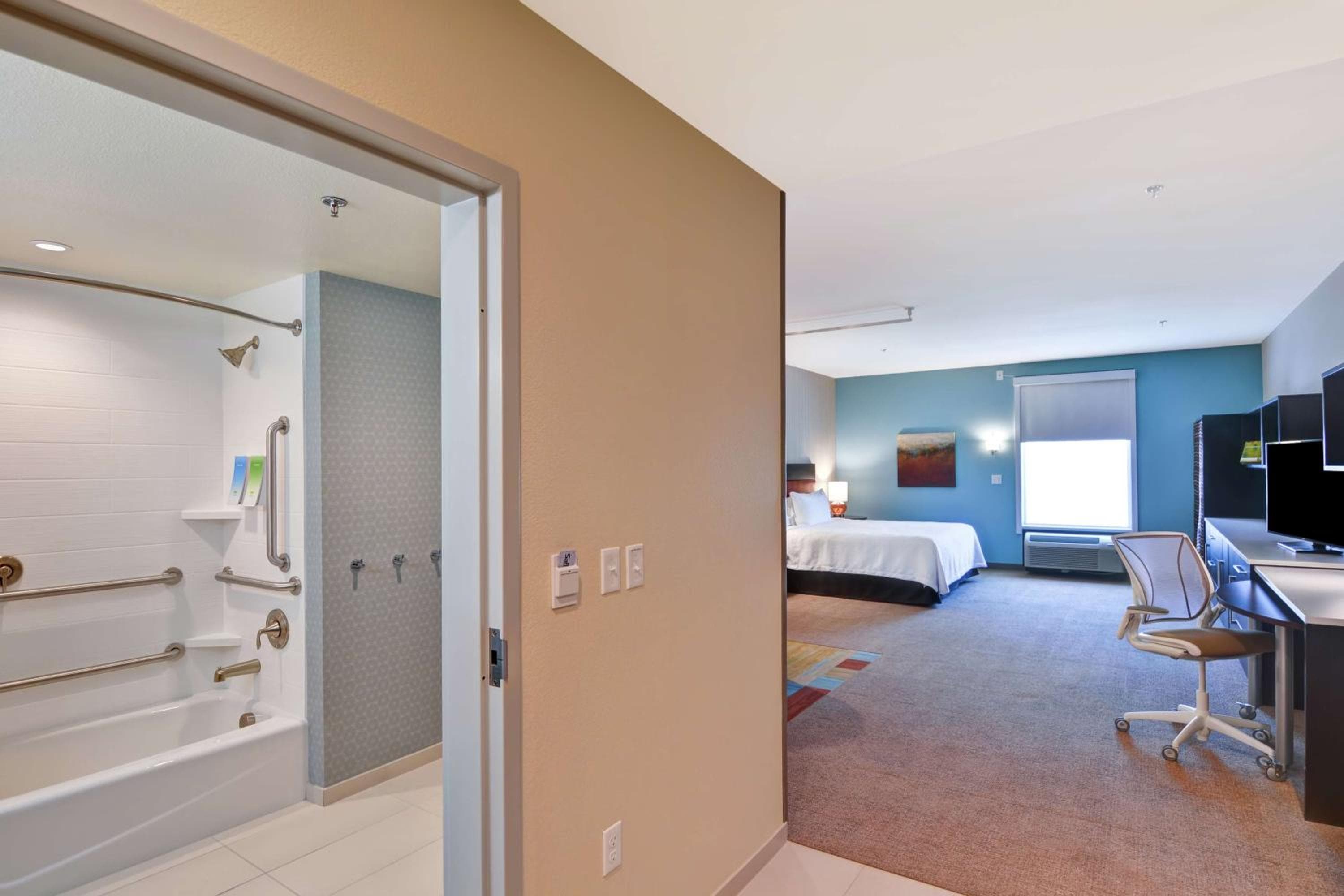 Home2 Suites By Hilton Las Vegas Strip Sur — 18