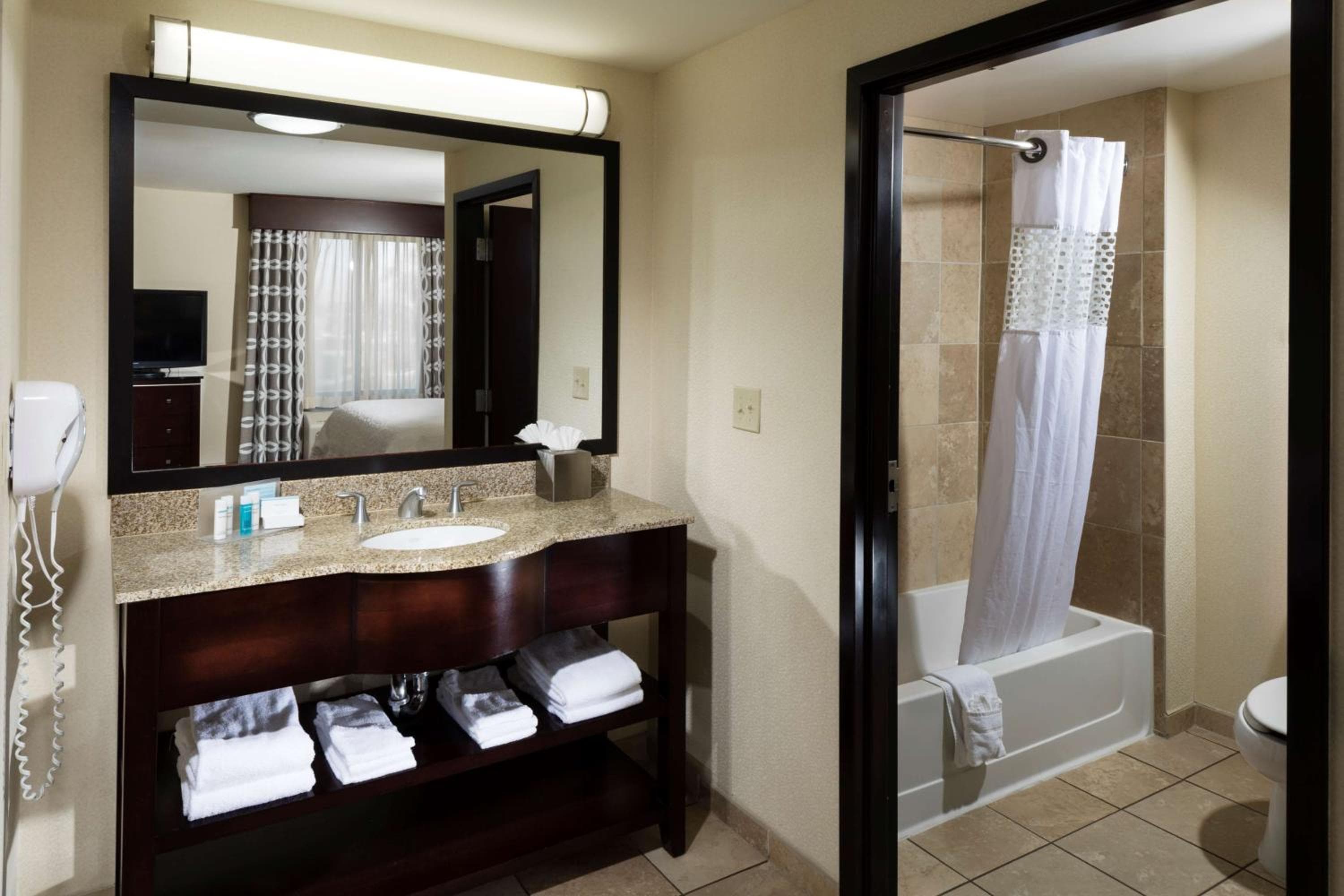 Hampton Inn & Suites Las Vegas Sur — 27