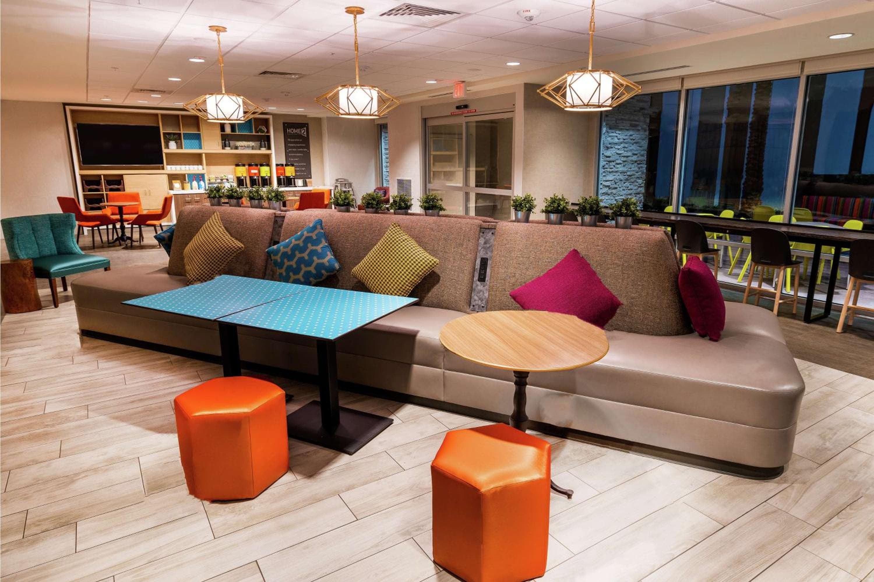 Home2 Suites von Hilton Las Vegas Stadium District — 8