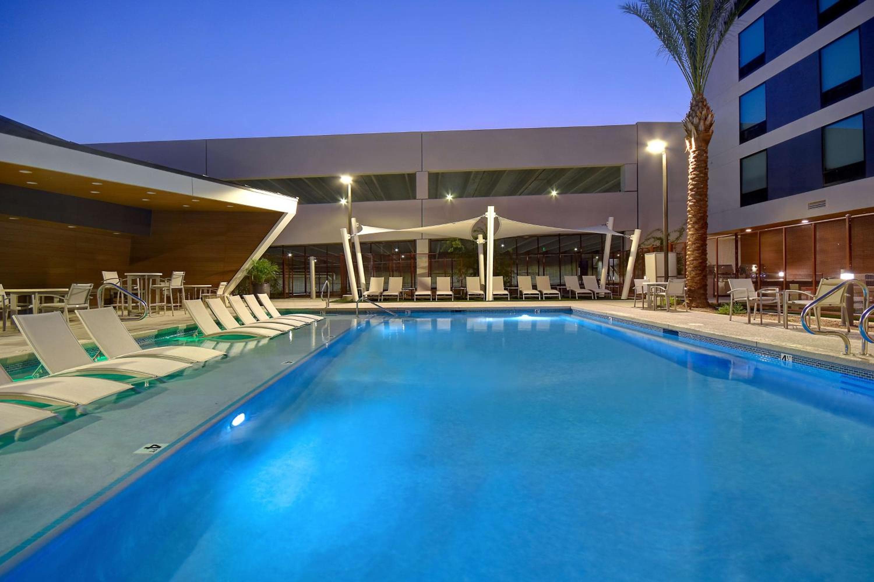 Home2 Suites by Hilton Las Vegas Convention Center - Sin tarifa de resort — 24