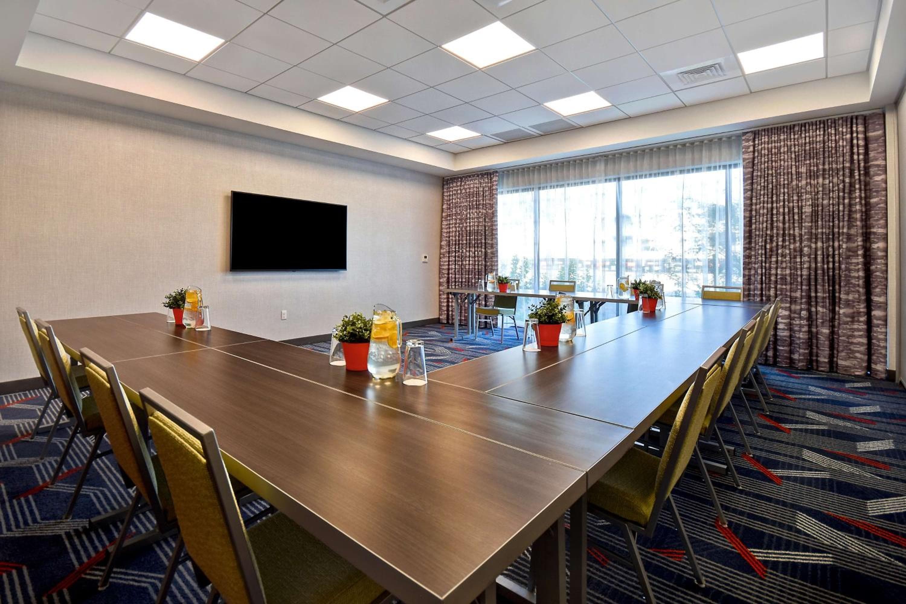 Home2 Suites by Hilton Las Vegas Convention Center - No Resort Fee — 20
