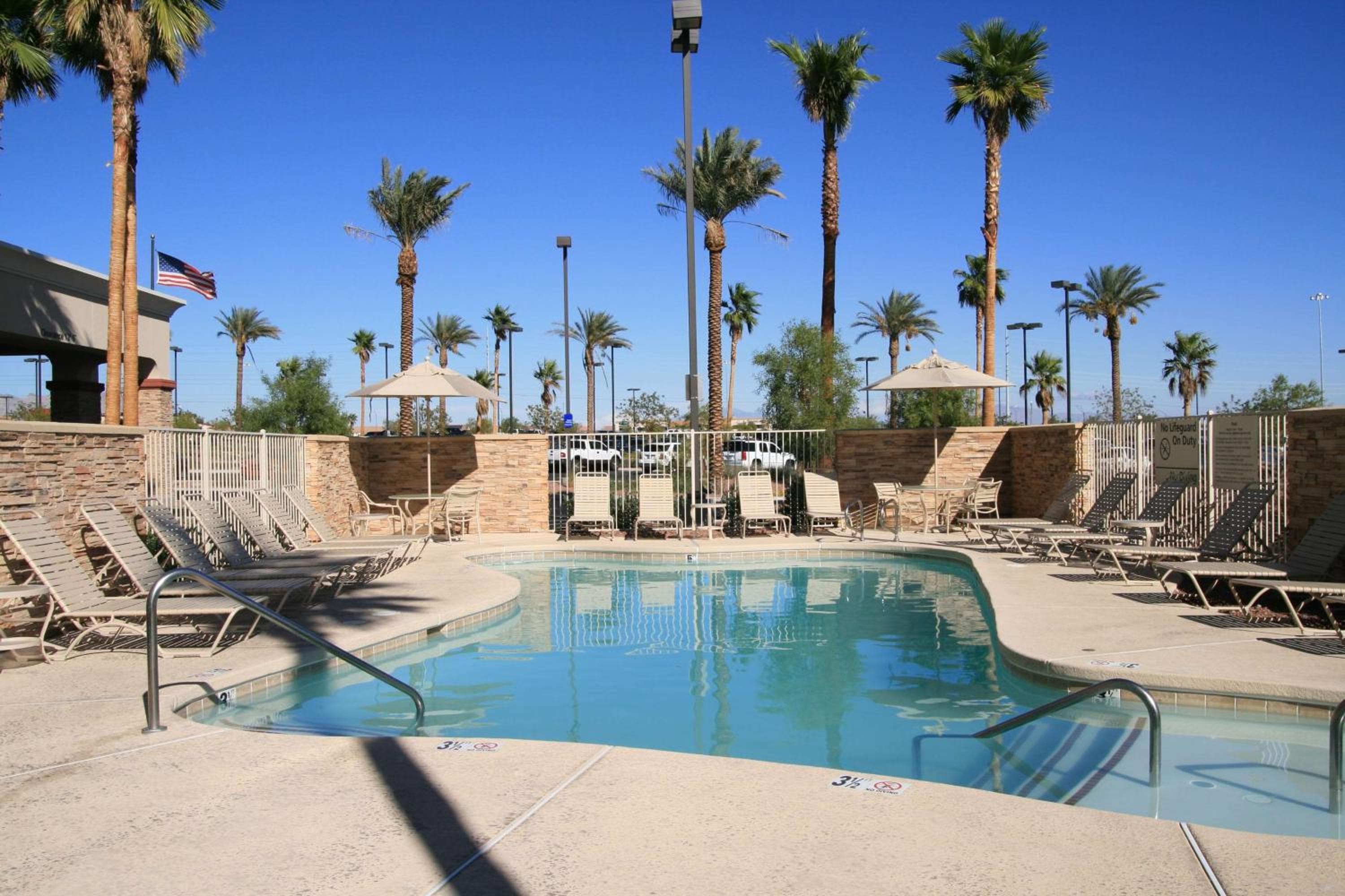 Hampton Inn & Suites Las Vegas-Red Rock/Summerlin — 3