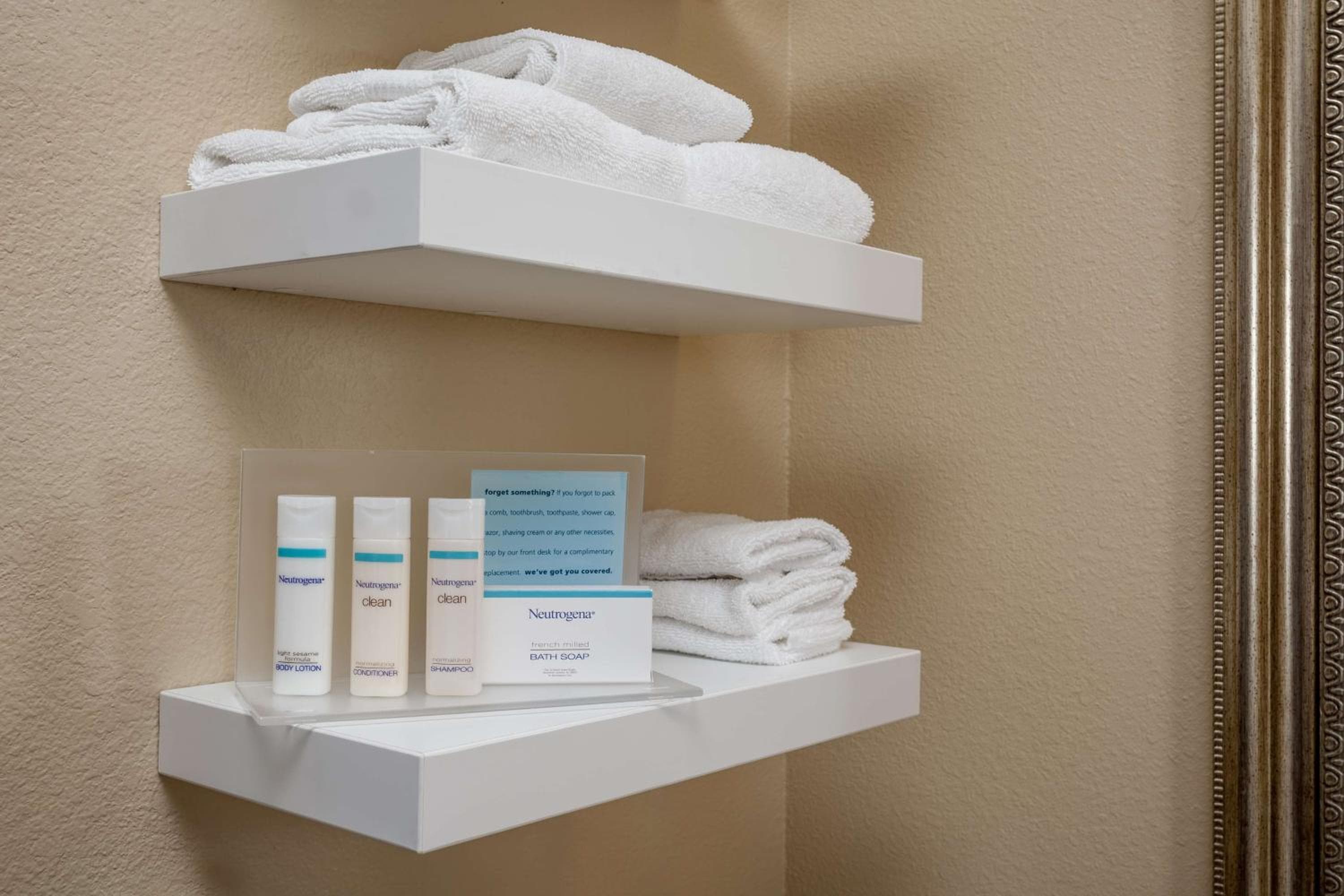 Hampton Inn & Suites Las Vegas-Red Rock/Summerlin — 10