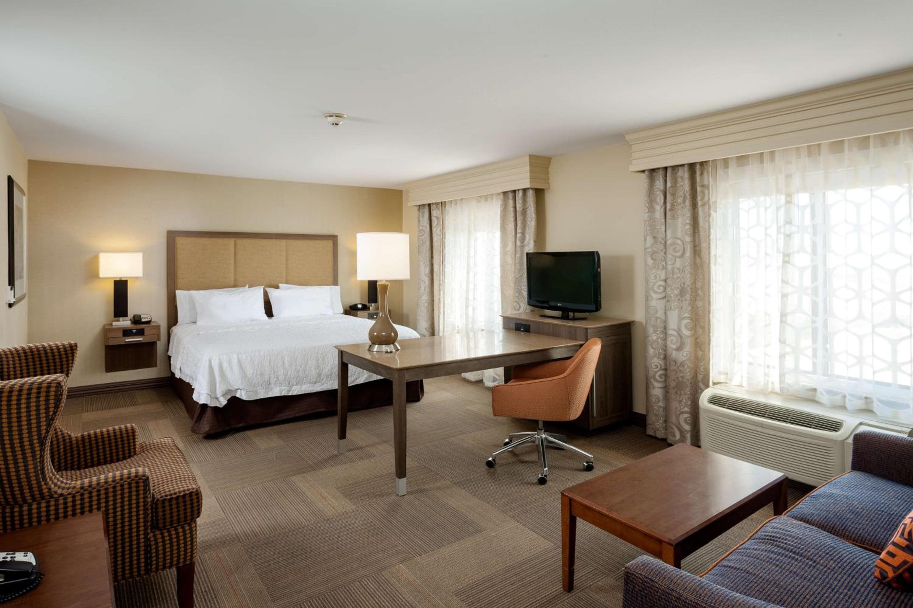 Hampton Inn & Suites Las Vegas-Red Rock/Summerlin — 11