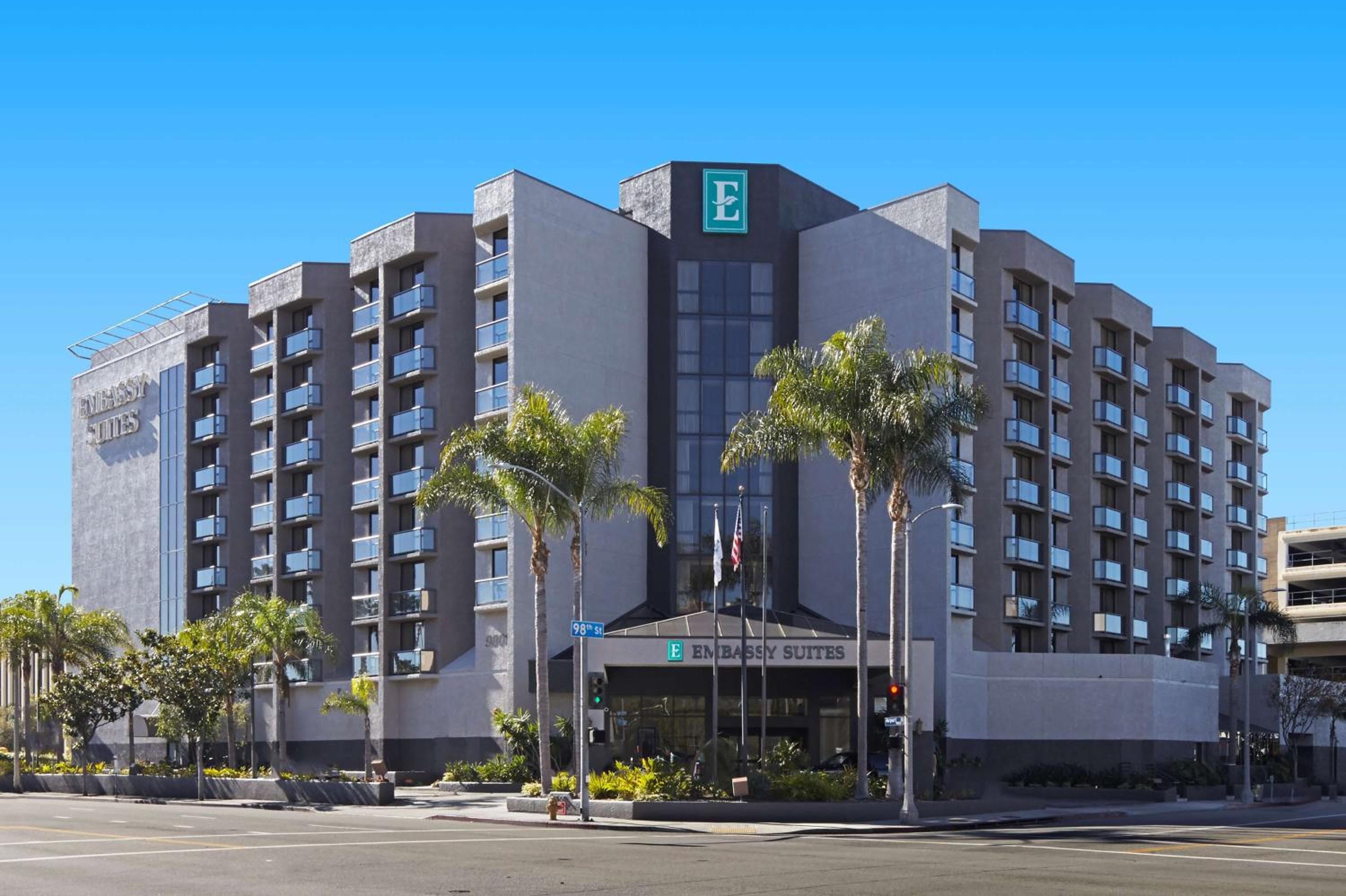 Embassy Suites Los Angeles - Aeroporto internazionale/Nord — 1