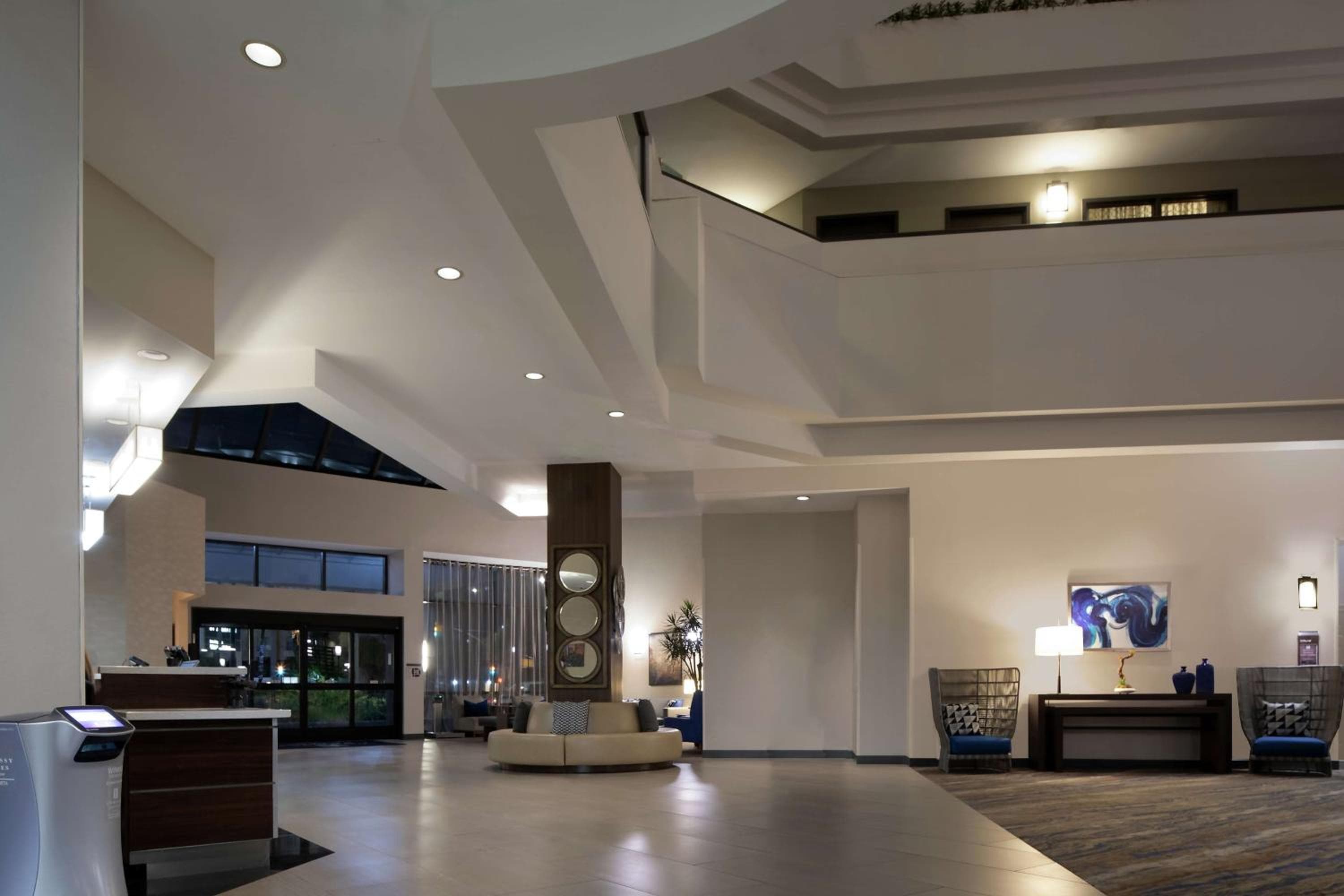 Embassy Suites Los Angeles - Aeroporto internazionale/Nord — 4