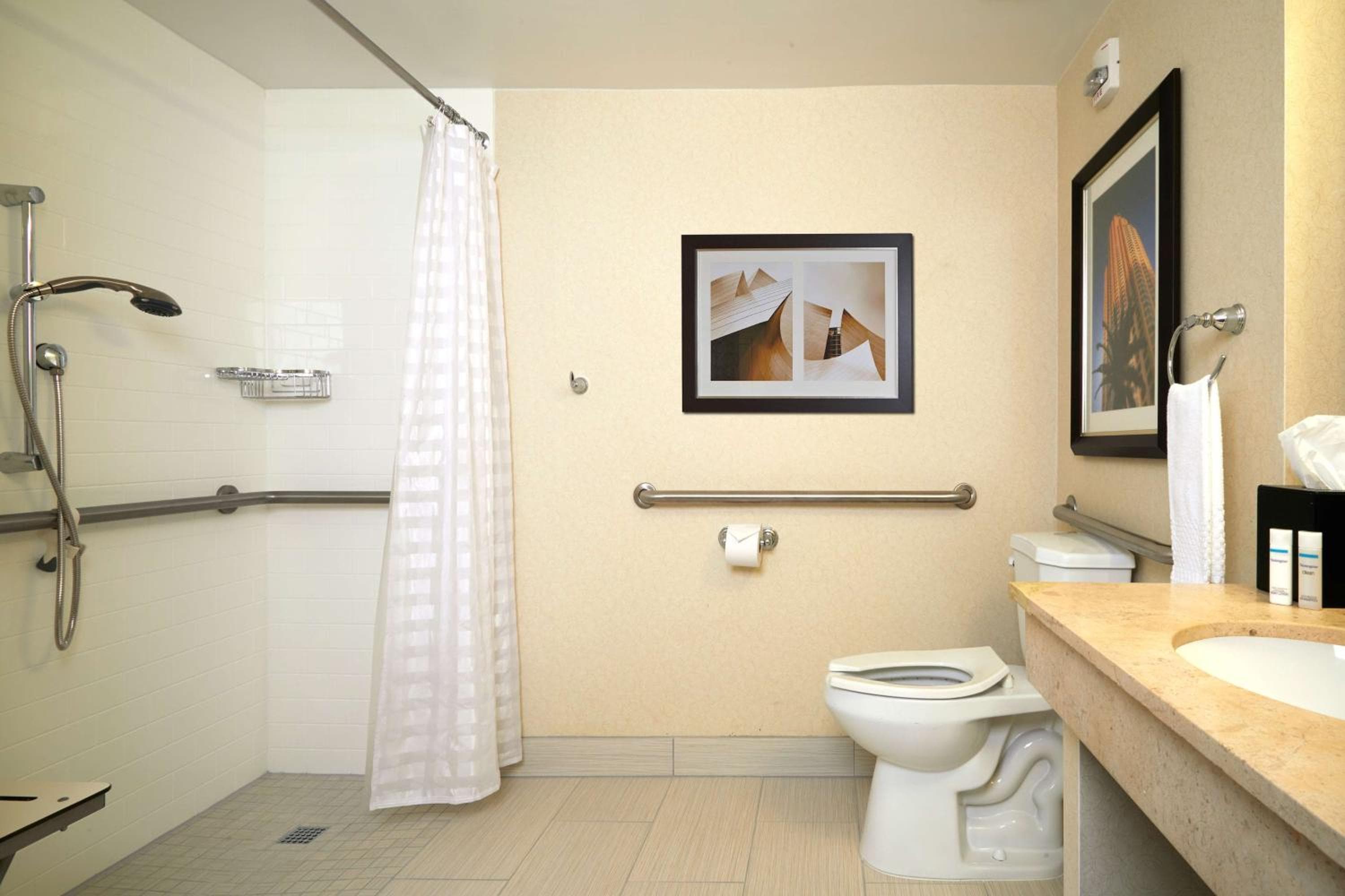 Embassy Suites Los Angeles - Aeroporto internazionale/Nord — 27