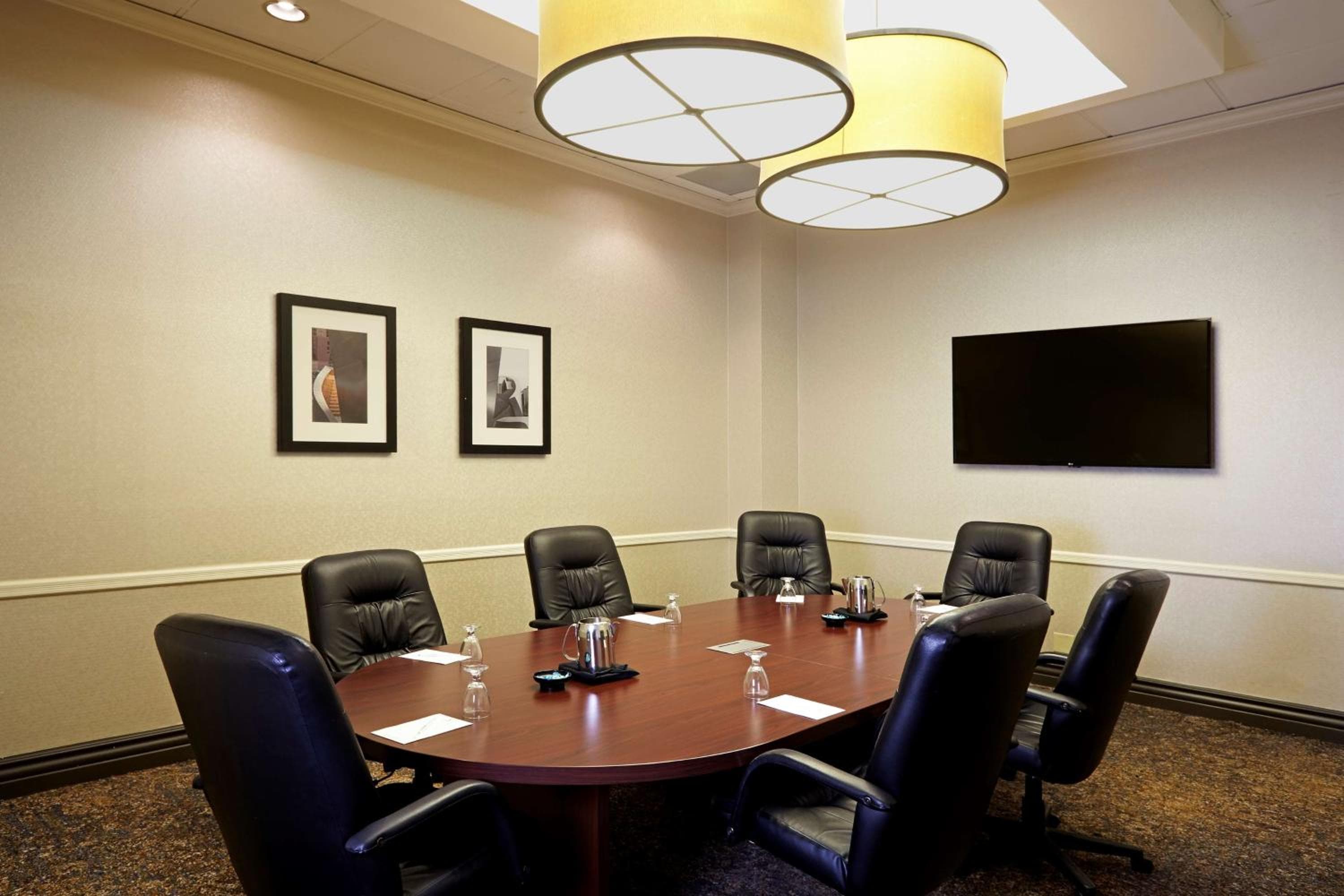 Embassy Suites Los Angeles - International Airport/North — 18