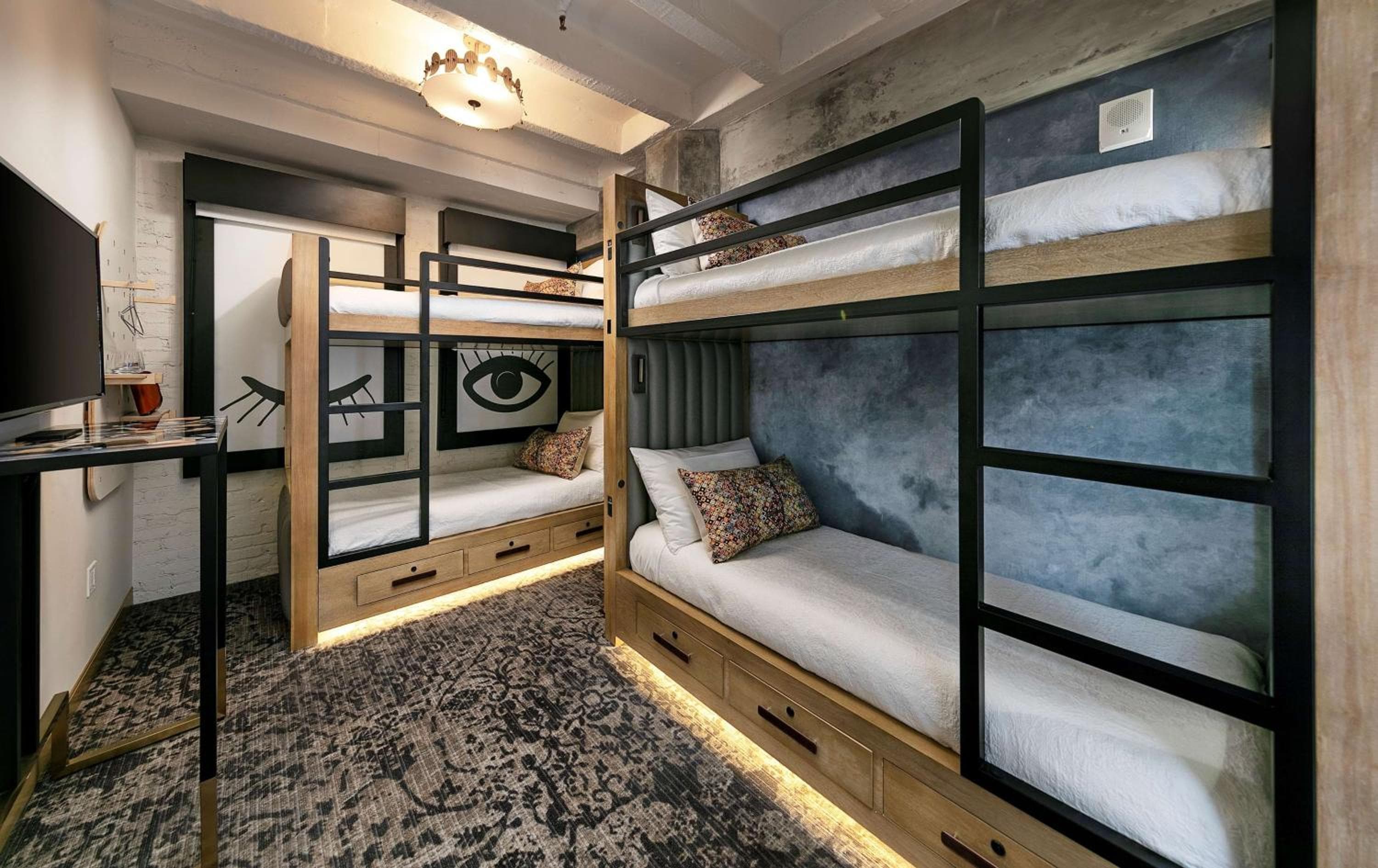The Wayfarer Downtown LA, Tapestry Collection by Hilton — 3