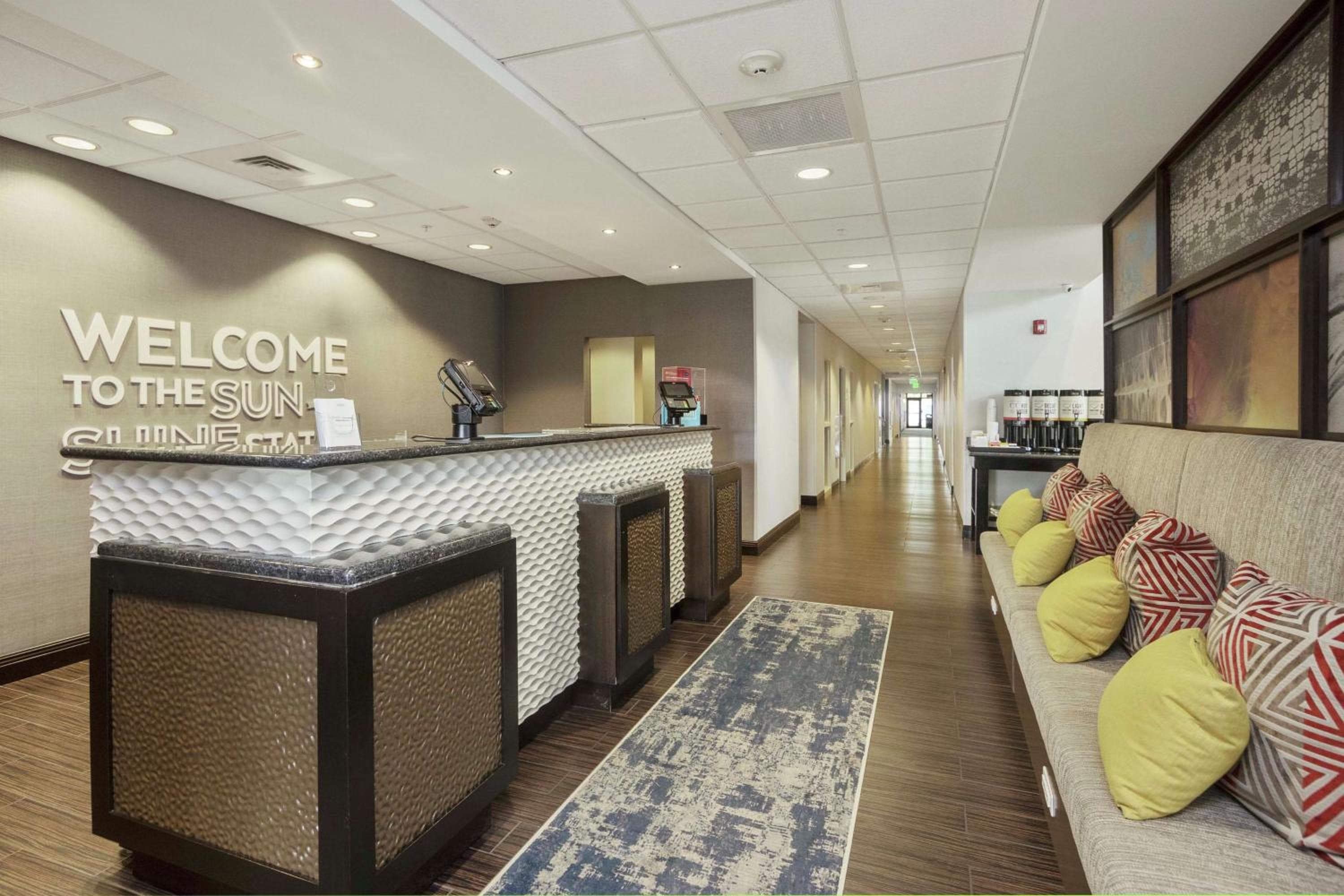 Hampton Inn & Suites Orlando-Apopka — 10