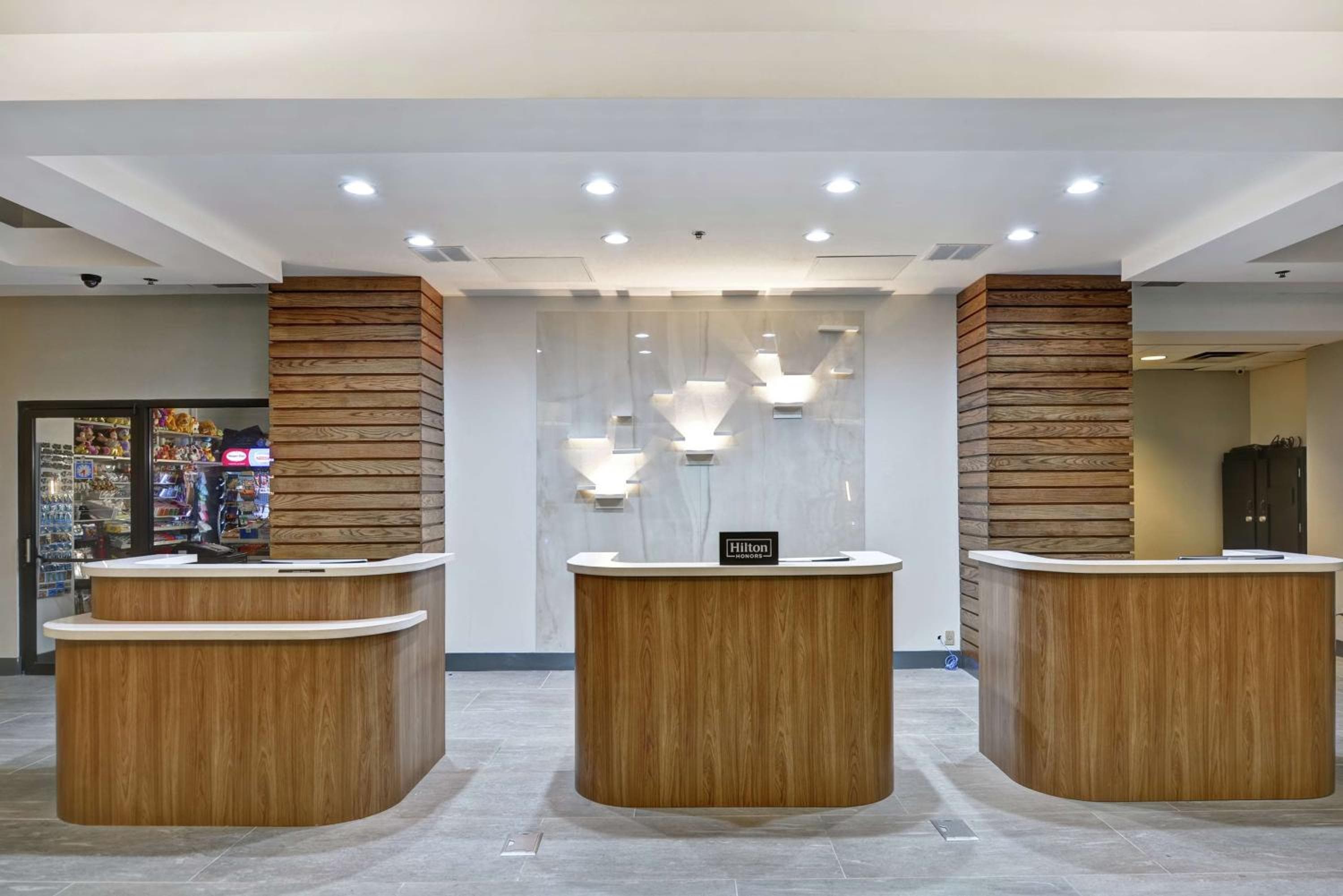 Embassy Suites by Hilton Orlando-Downtown — 4