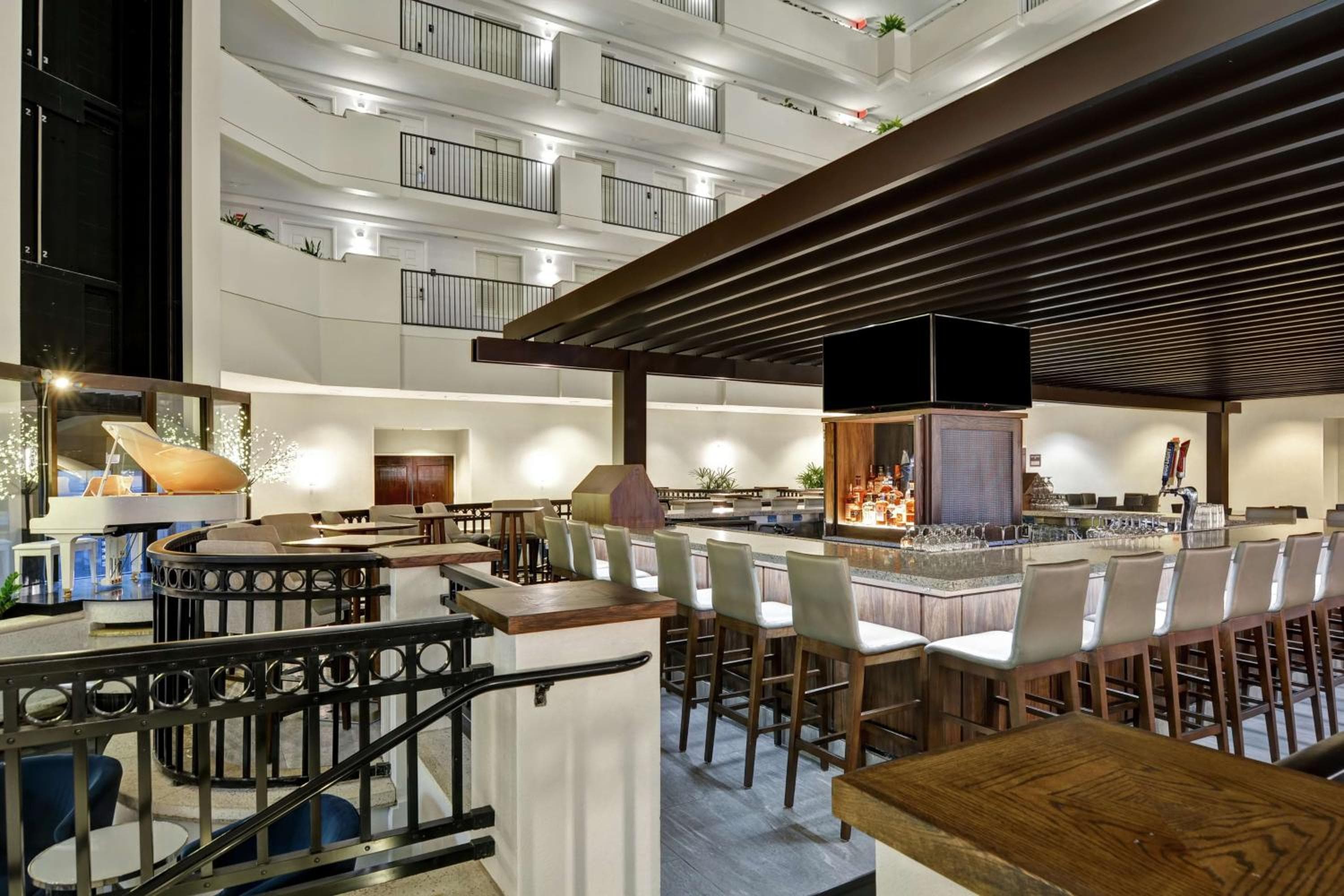 Embassy Suites by Hilton Orlando-Downtown — 6