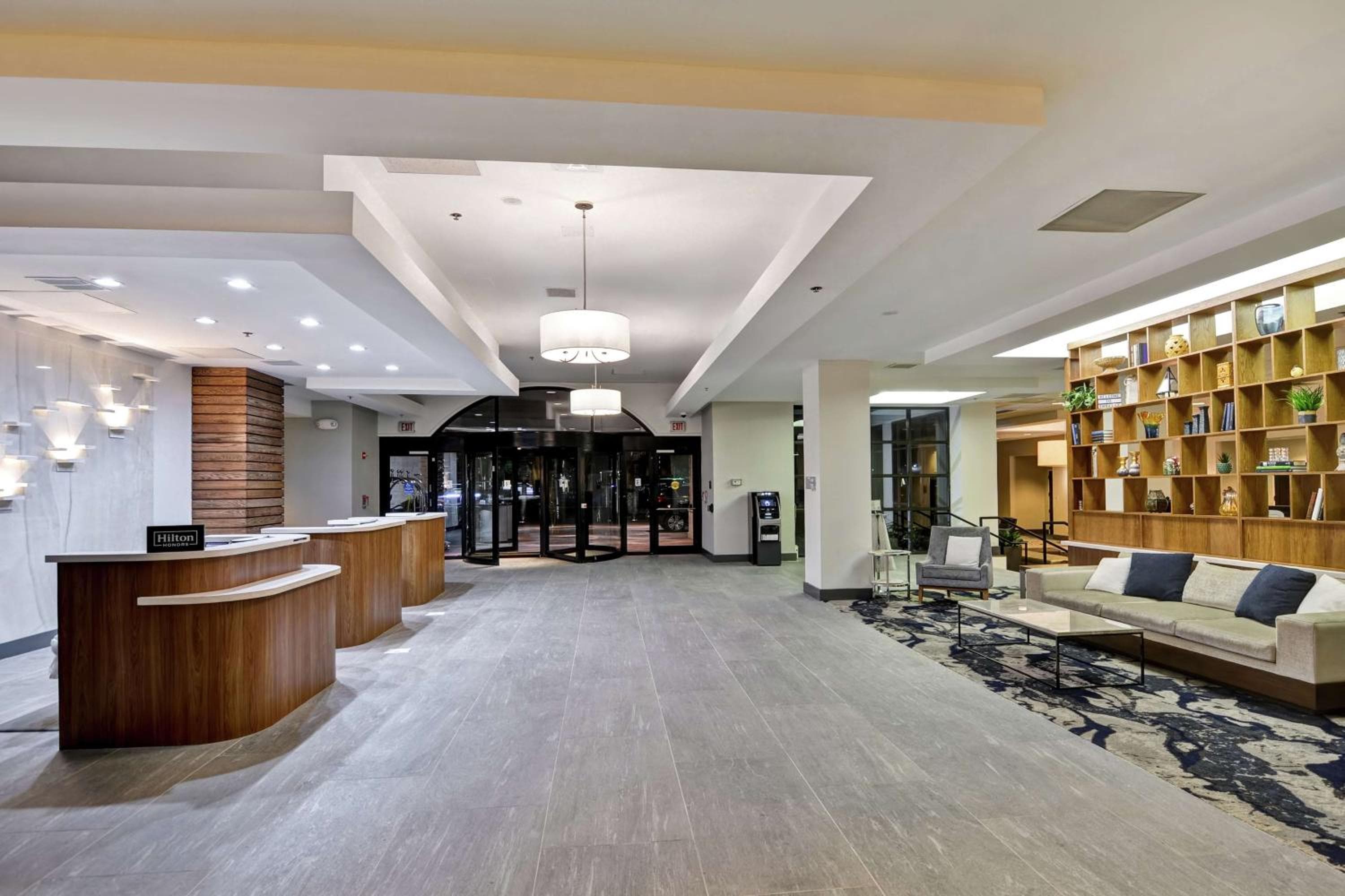 Embassy Suites by Hilton Orlando-Downtown — 10