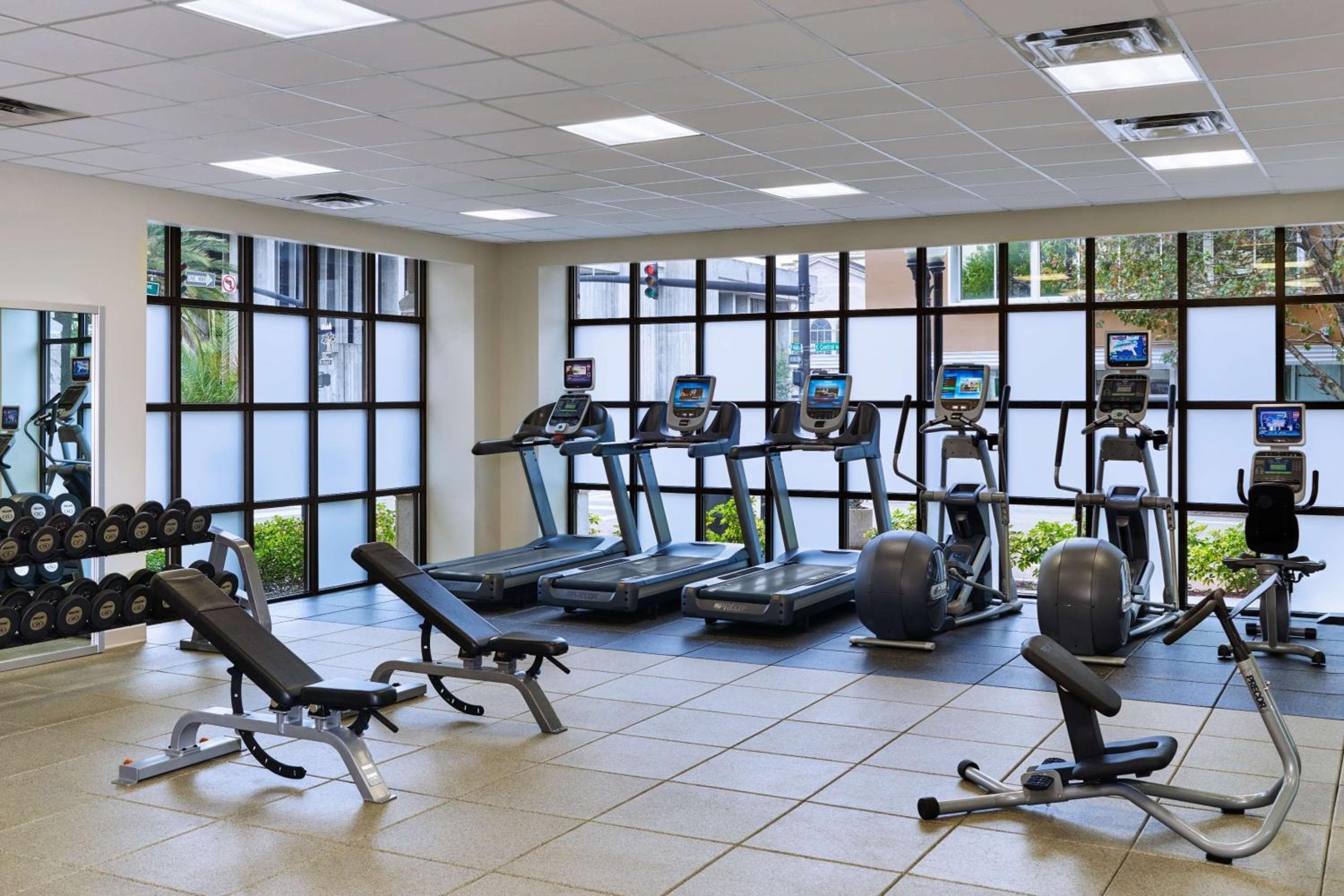 Embassy Suites by Hilton Orlando-Downtown — 14