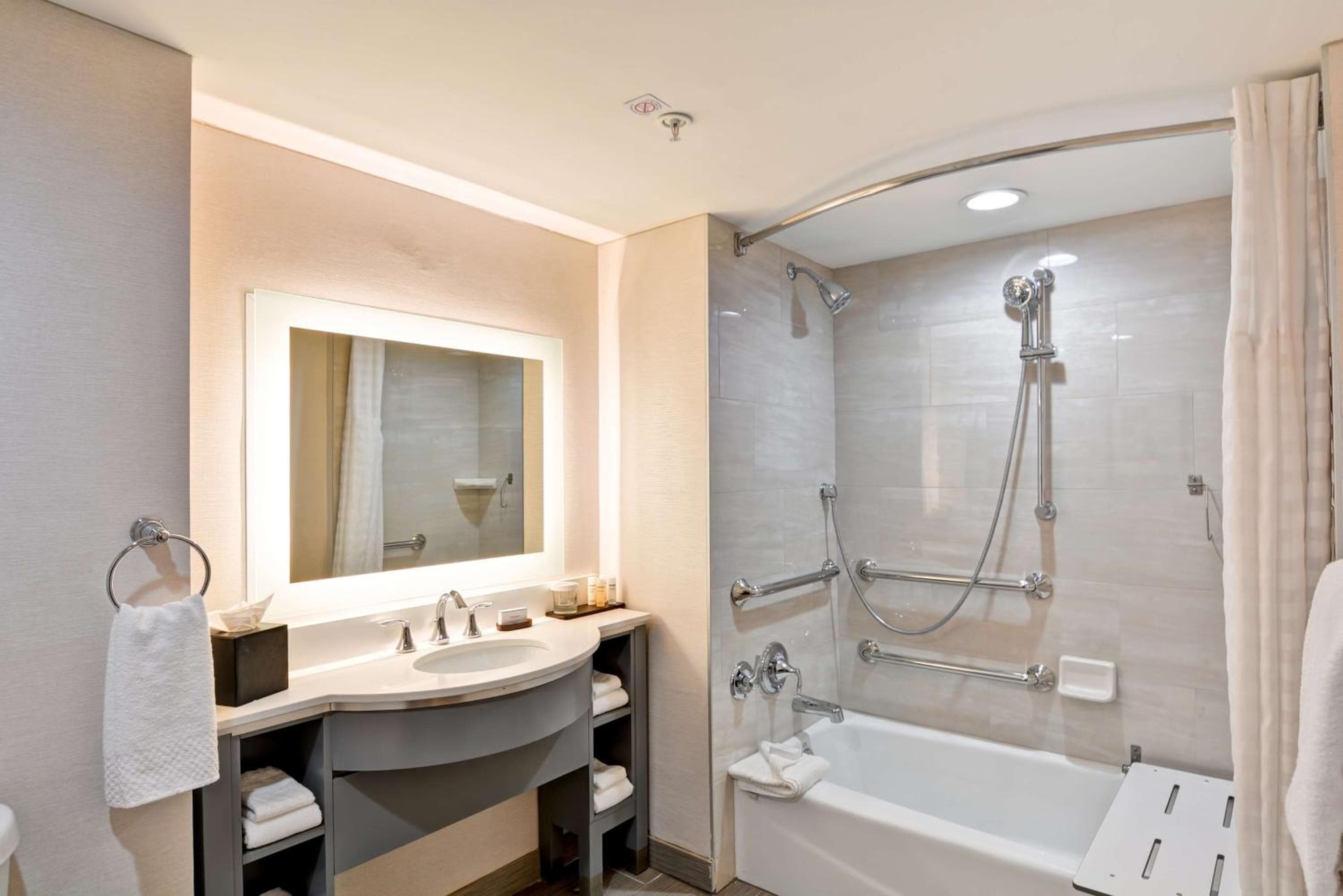 Embassy Suites by Hilton Orlando-Downtown — 22