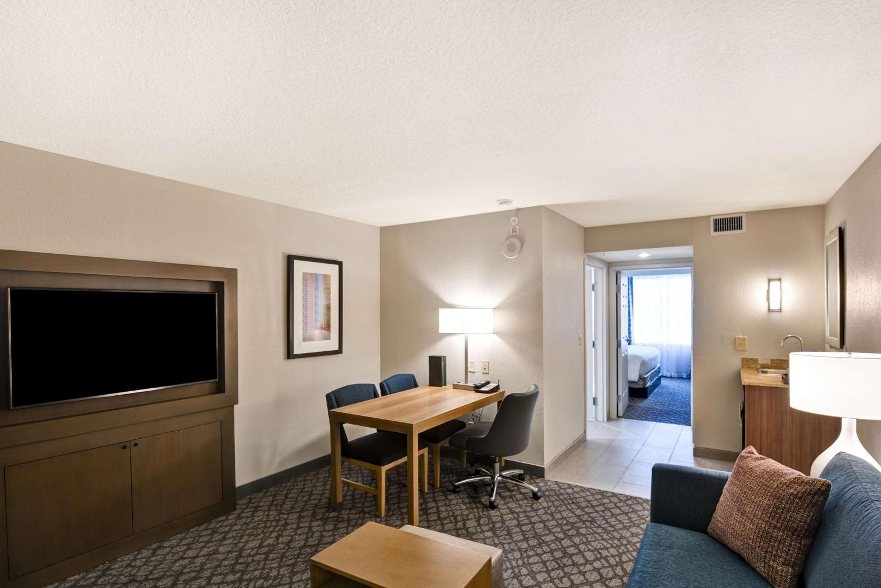 Embassy Suites by Hilton Orlando-Downtown — 25