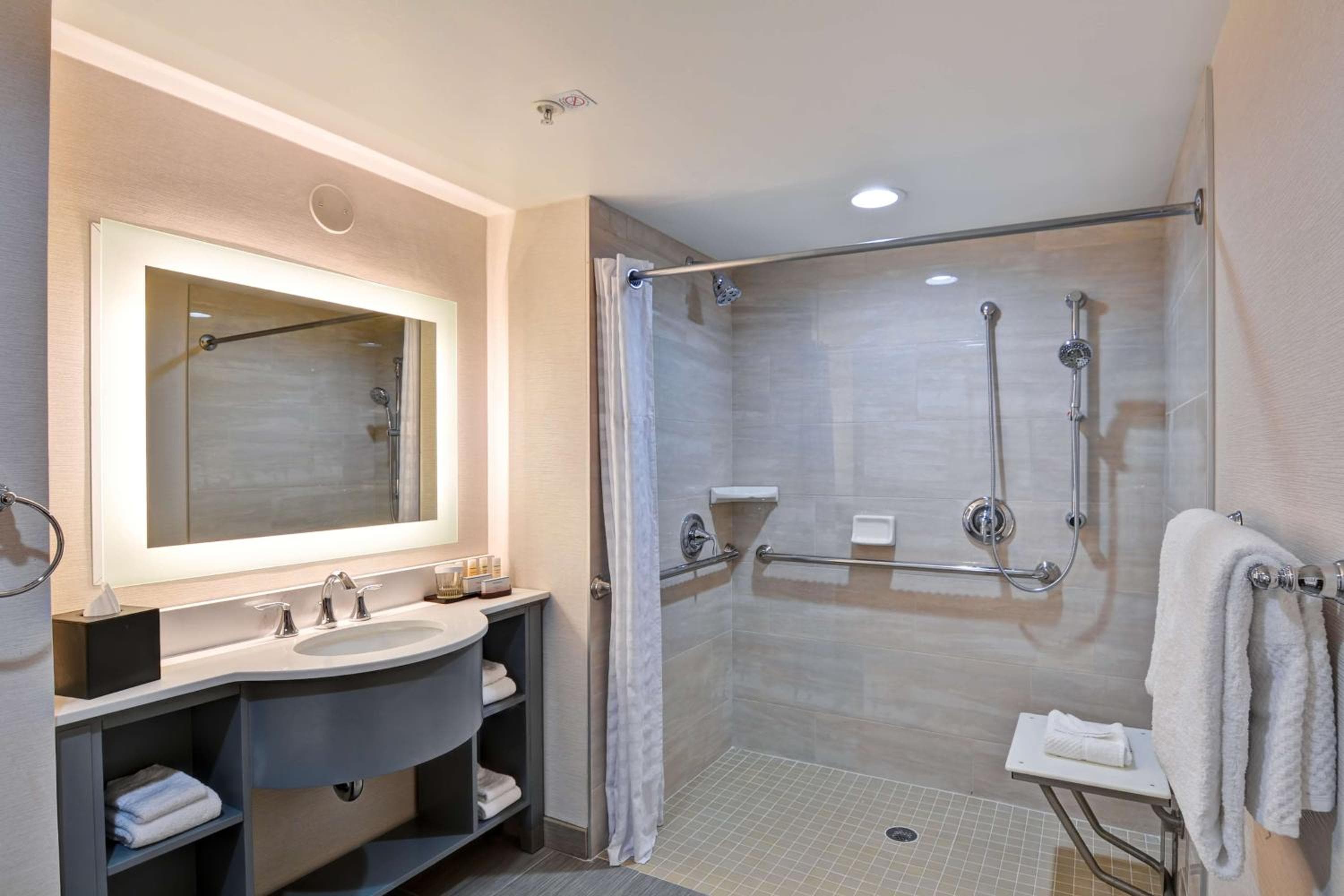 Embassy Suites by Hilton Orlando Downtown — 28