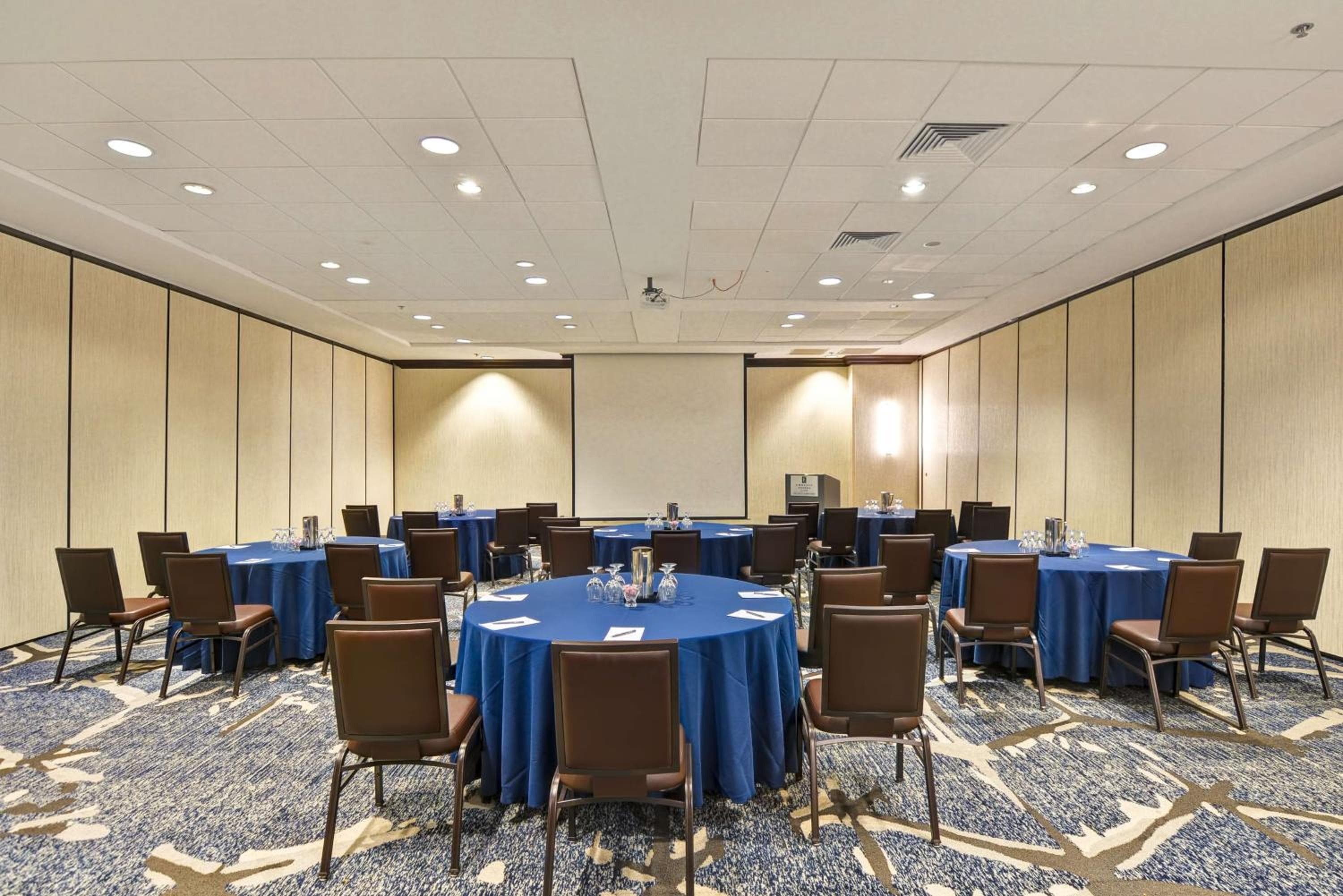 Embassy Suites by Hilton Orlando Downtown — 18