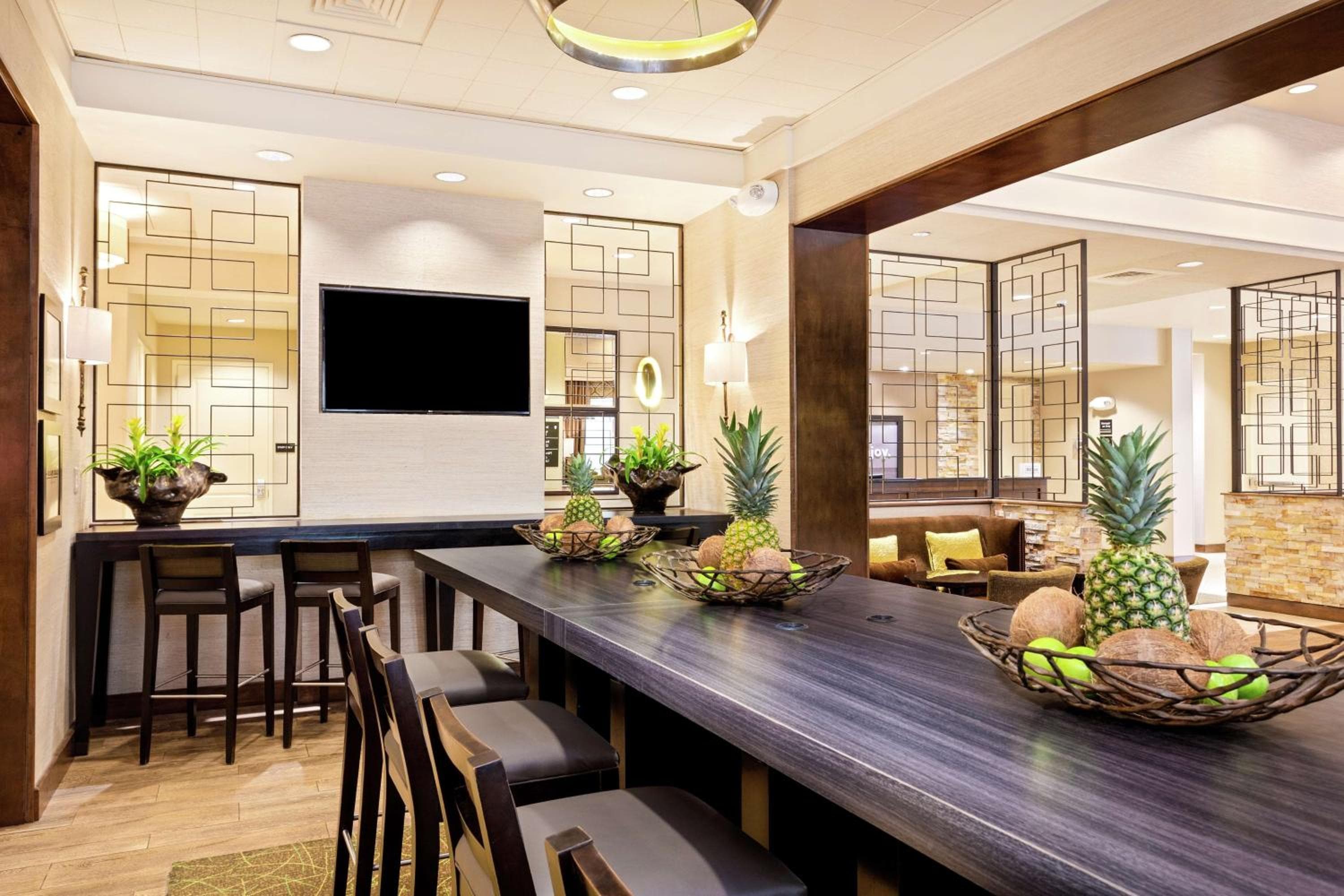 Hampton Inn & Suites Orlando/Downtown South - Medical Center — 7