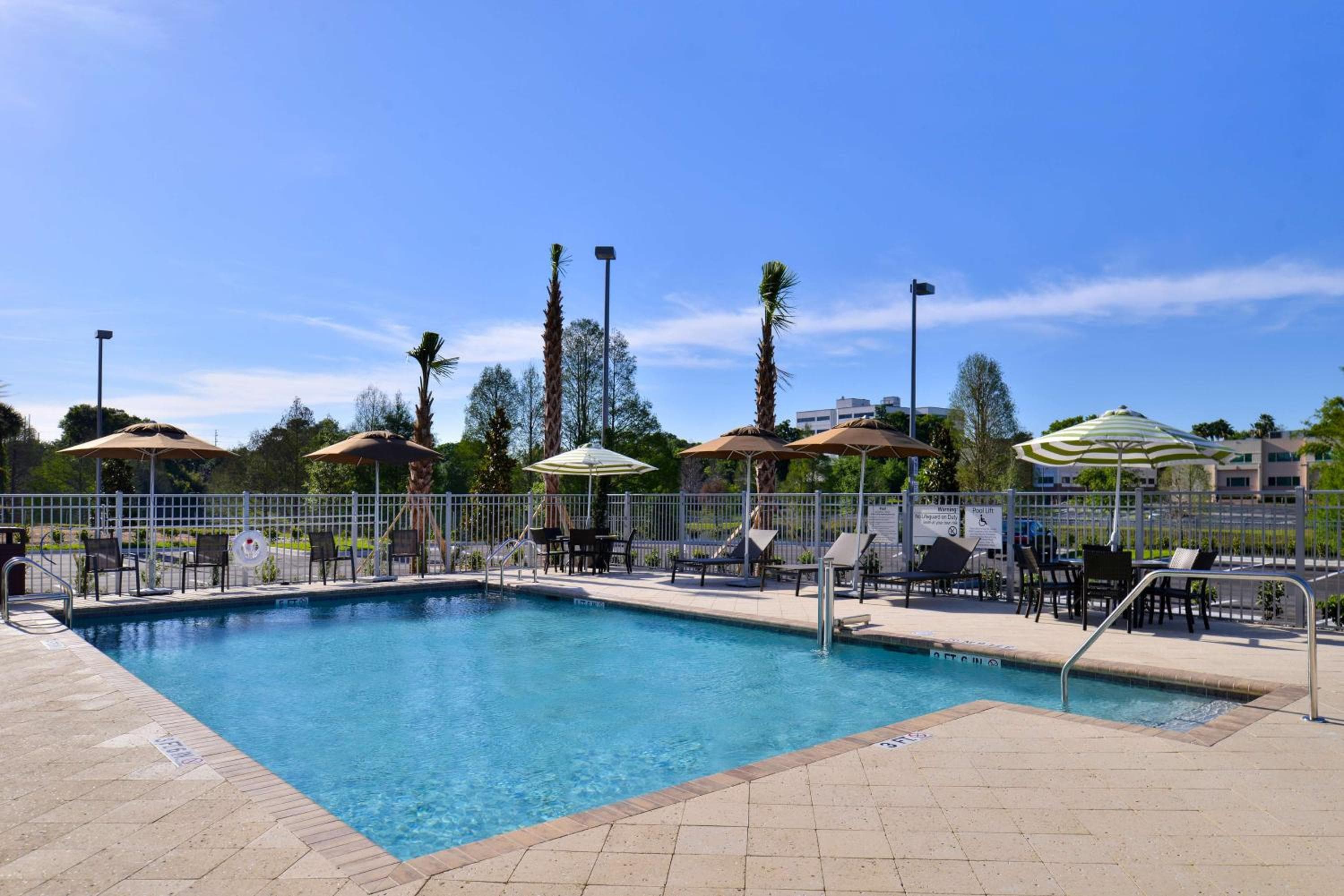 Hampton Inn & Suites Orlando/Downtown South - Medical Center — 3
