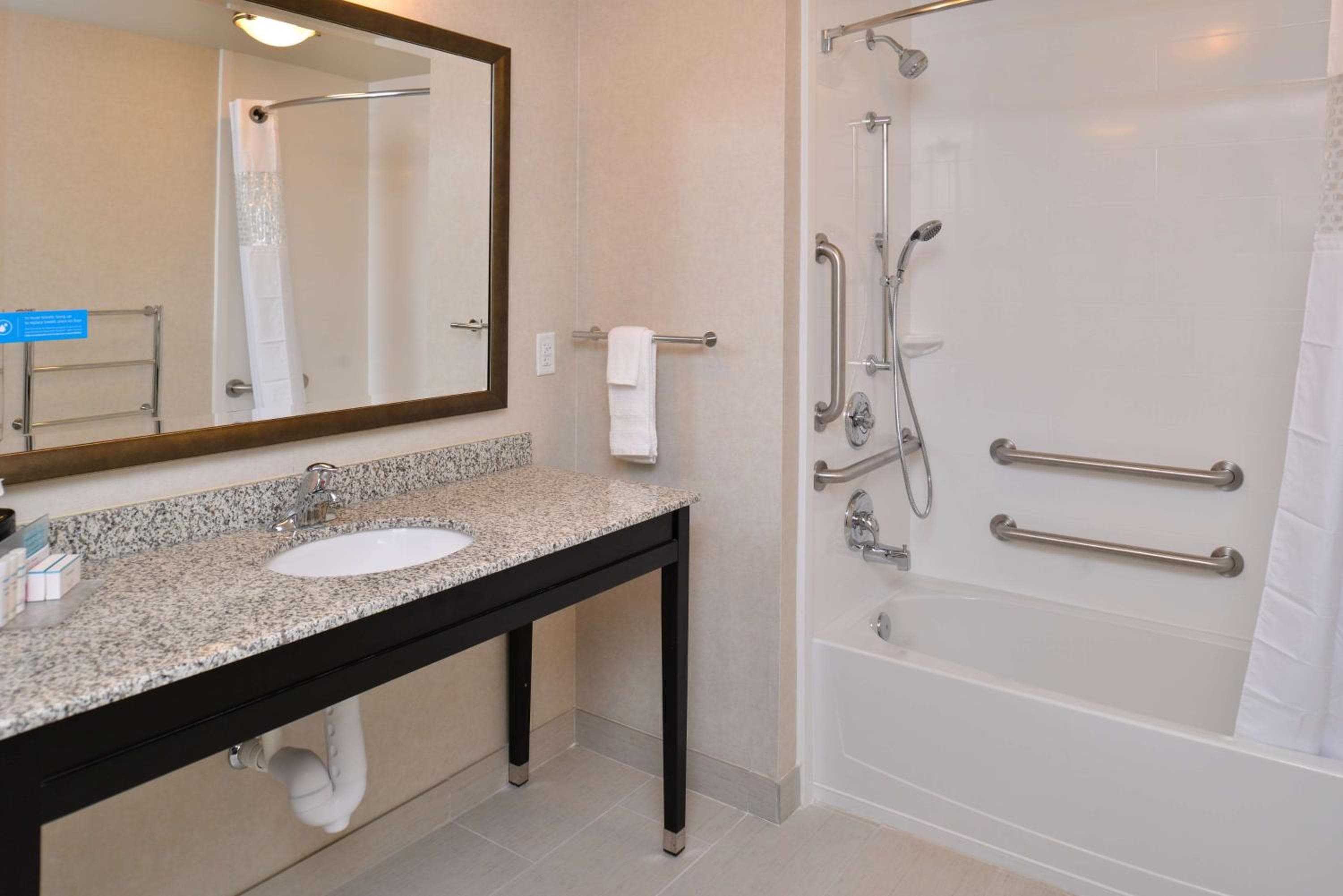 Hampton Inn & Suites Orlando/Downtown South - Medical Center — 24