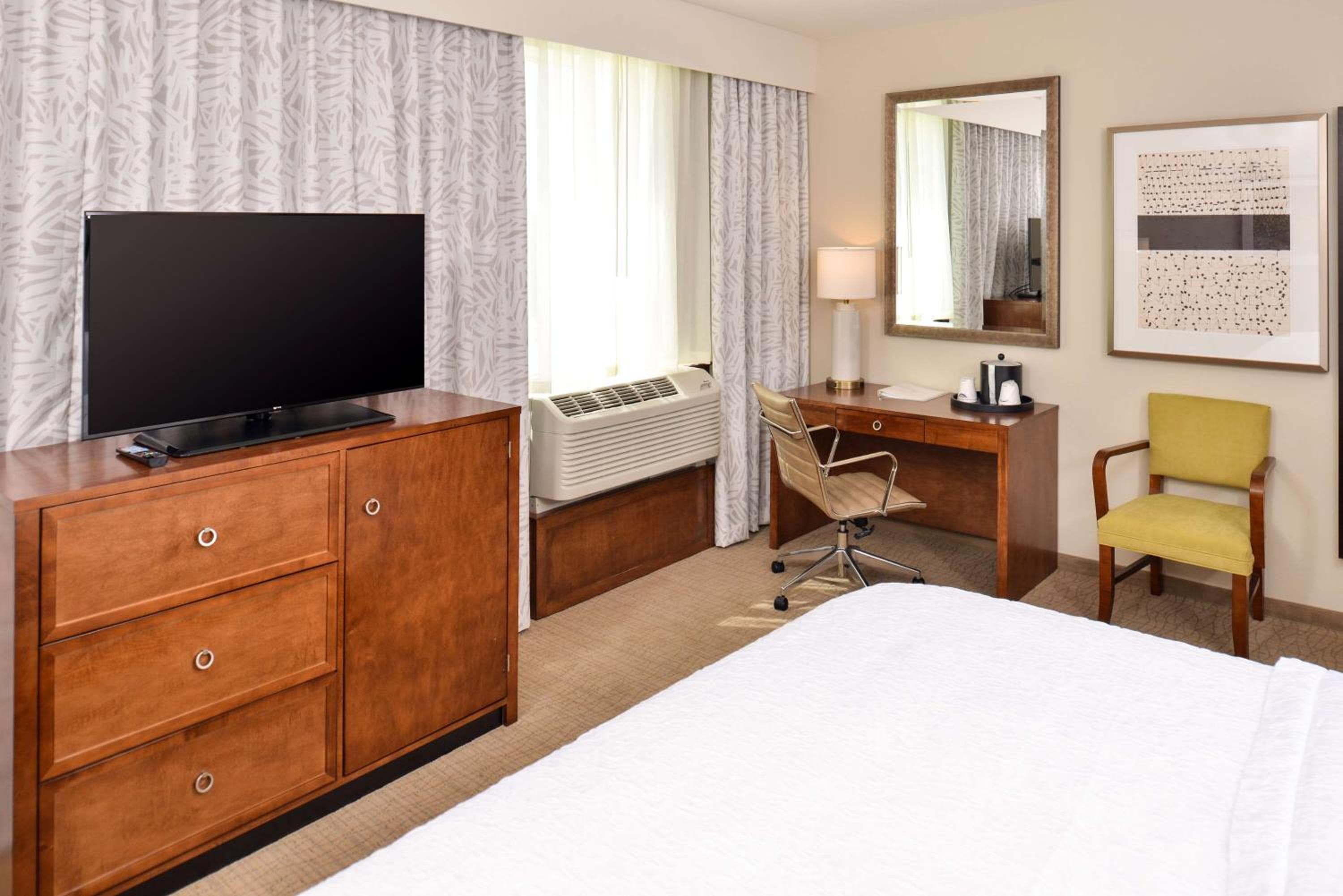 Hampton Inn & Suites Orlando/Downtown South - Medical Center — 30