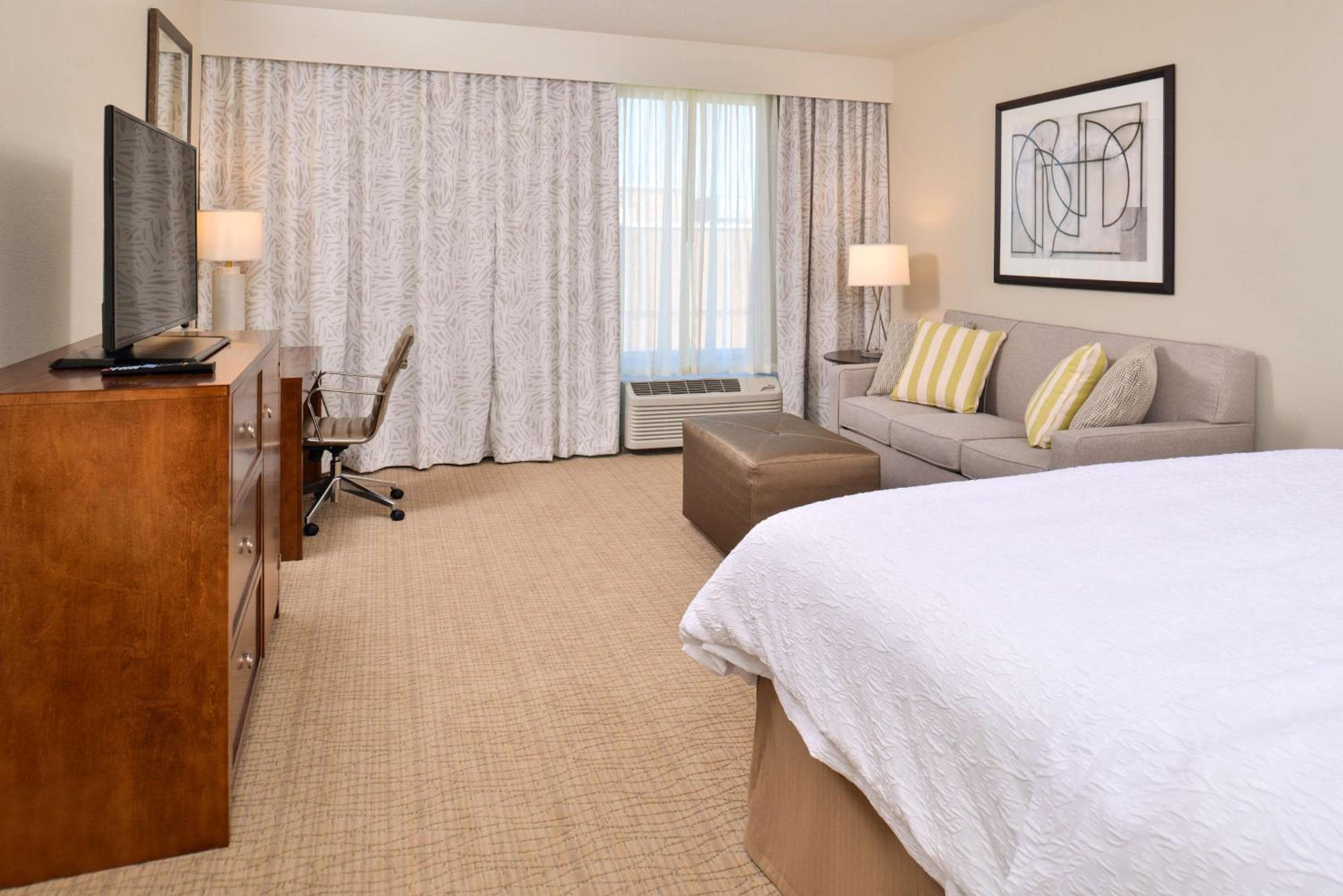 Hampton Inn & Suites Orlando/Downtown South - Medical Center — 4