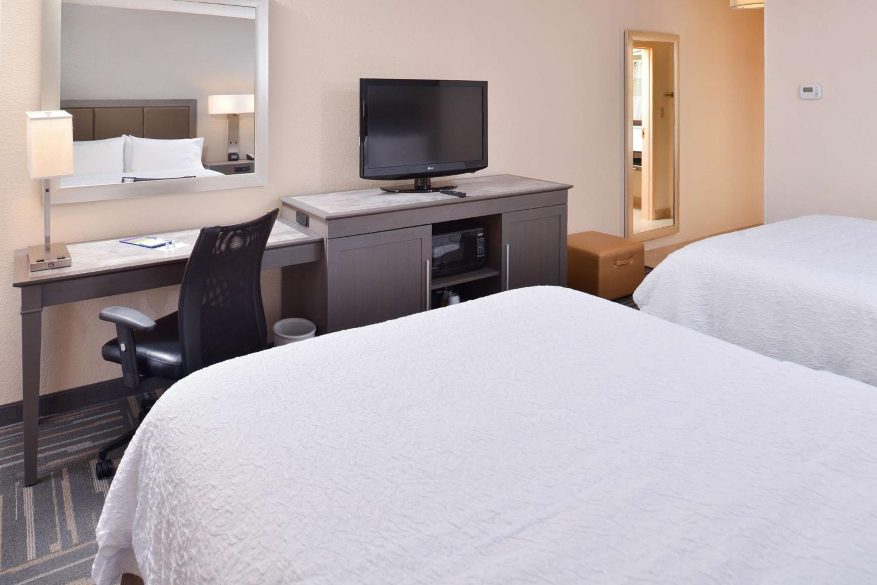 Hampton Inn Closest to Universal Orlando — 13