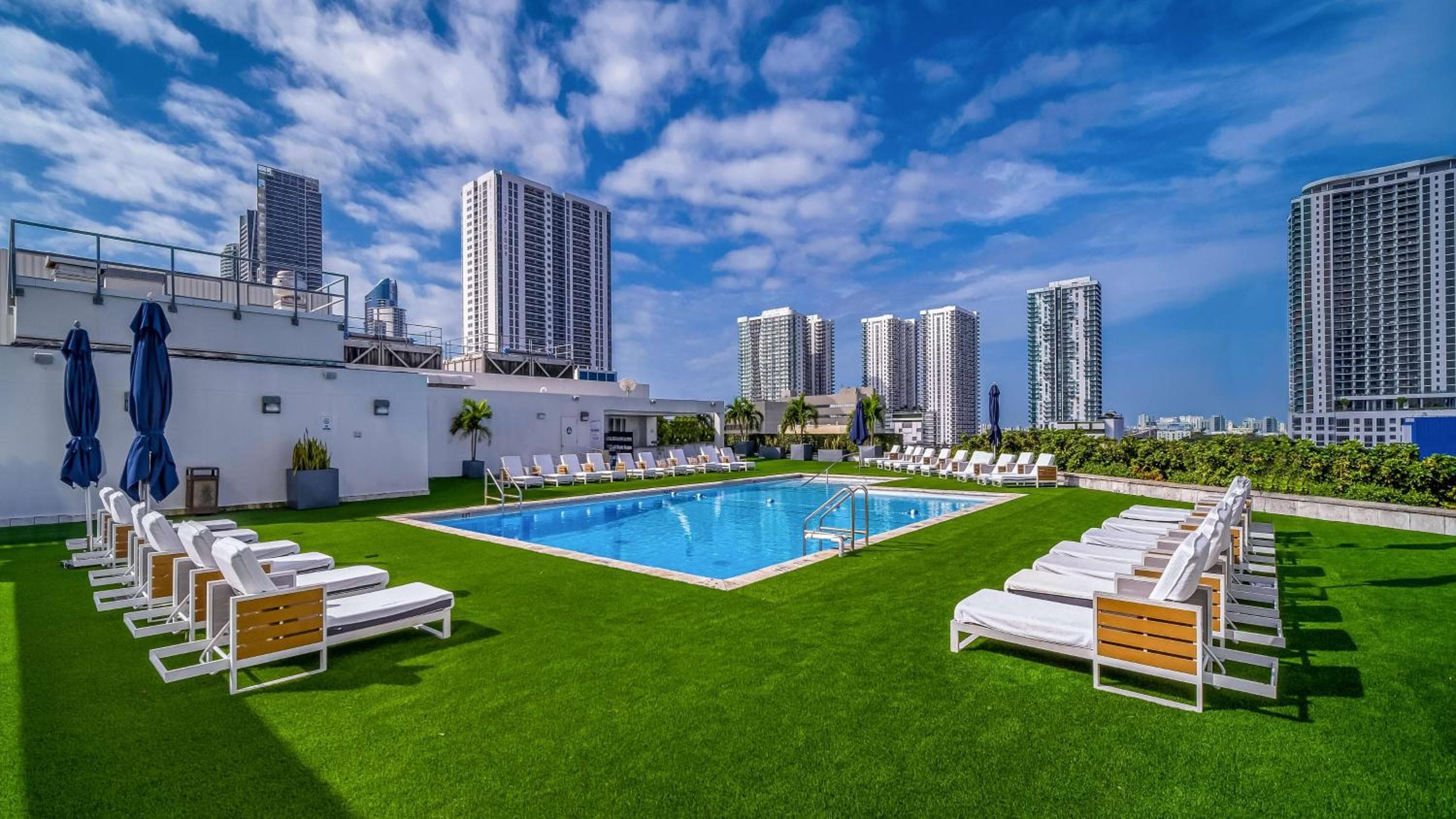 Hilton Miami Downtown — 20