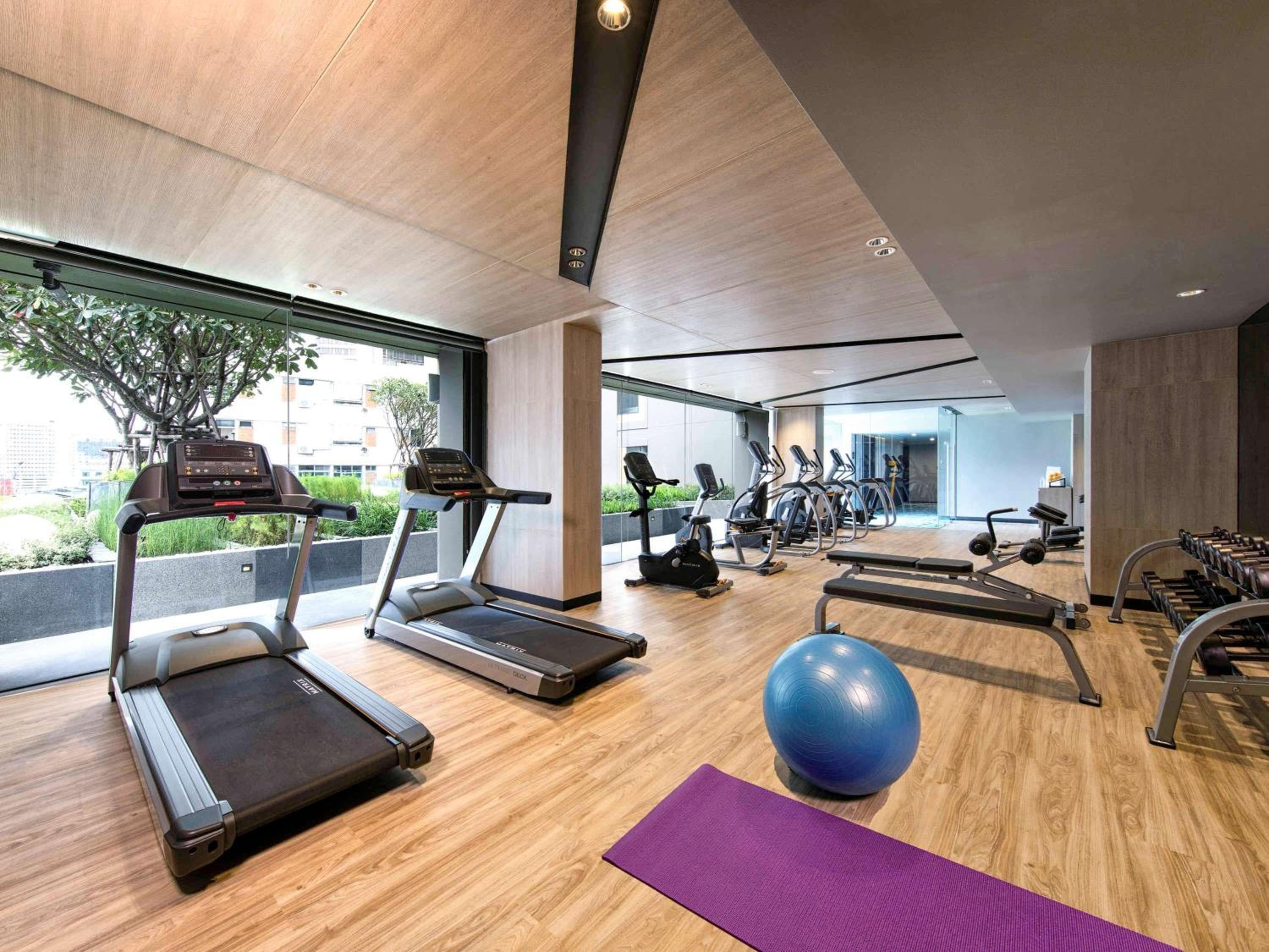 Novotel Bangkok Sukhumvit 4 — 12