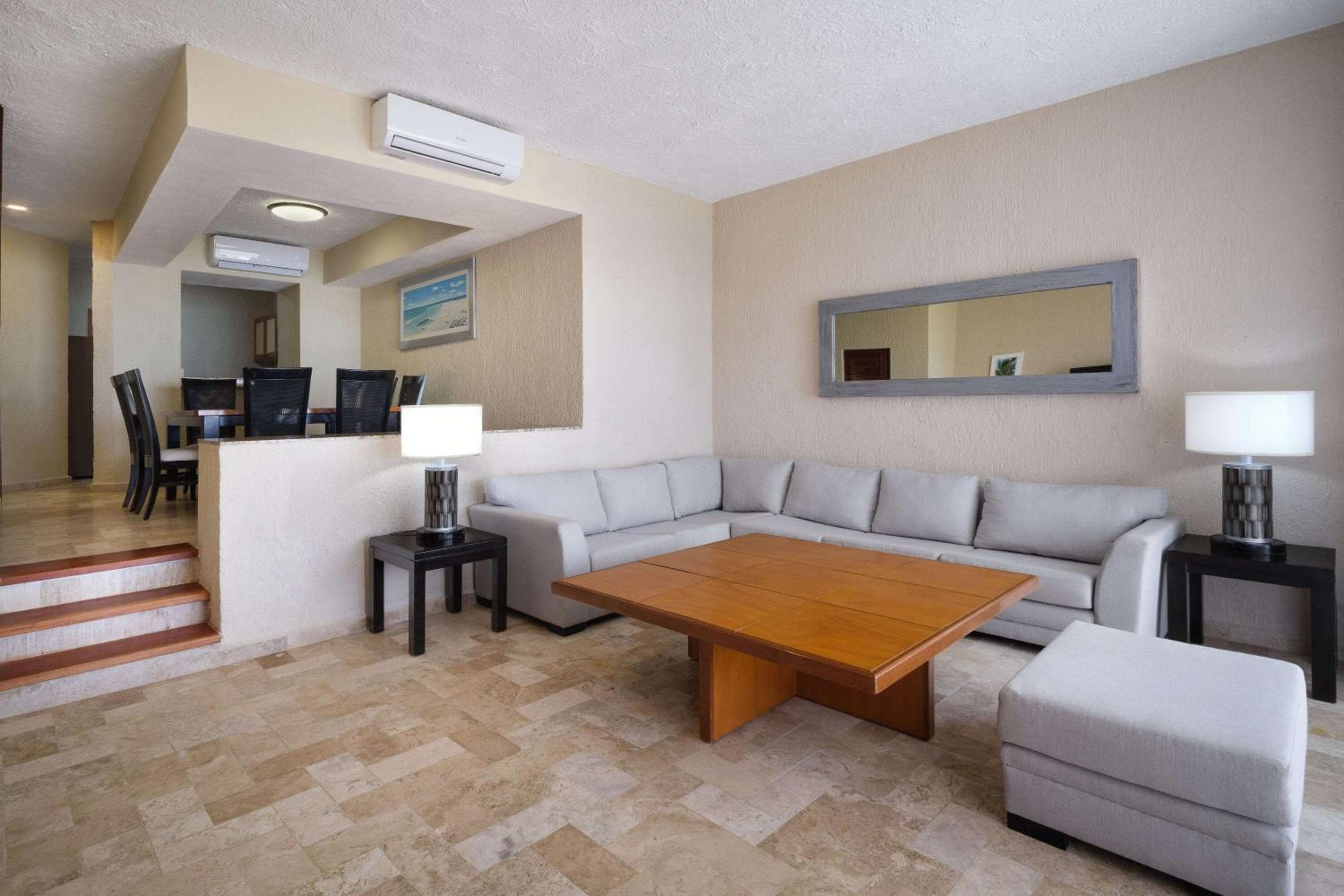 Wyndham Grand Cancun All Inclusive Resort & Villas — 25